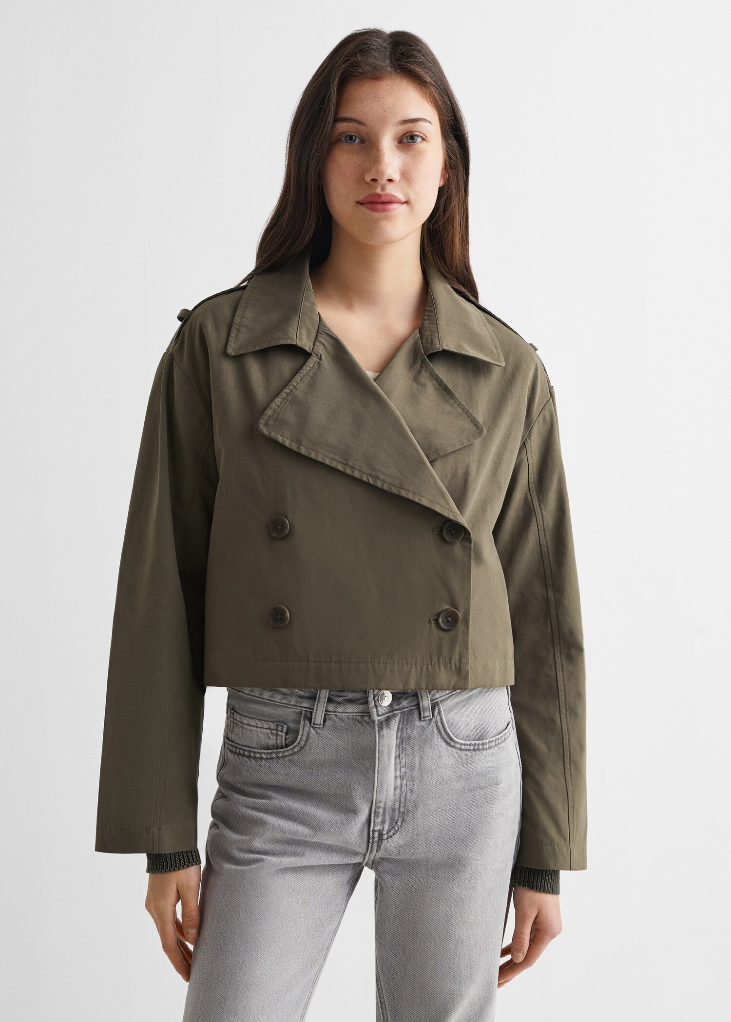 Short trench coat