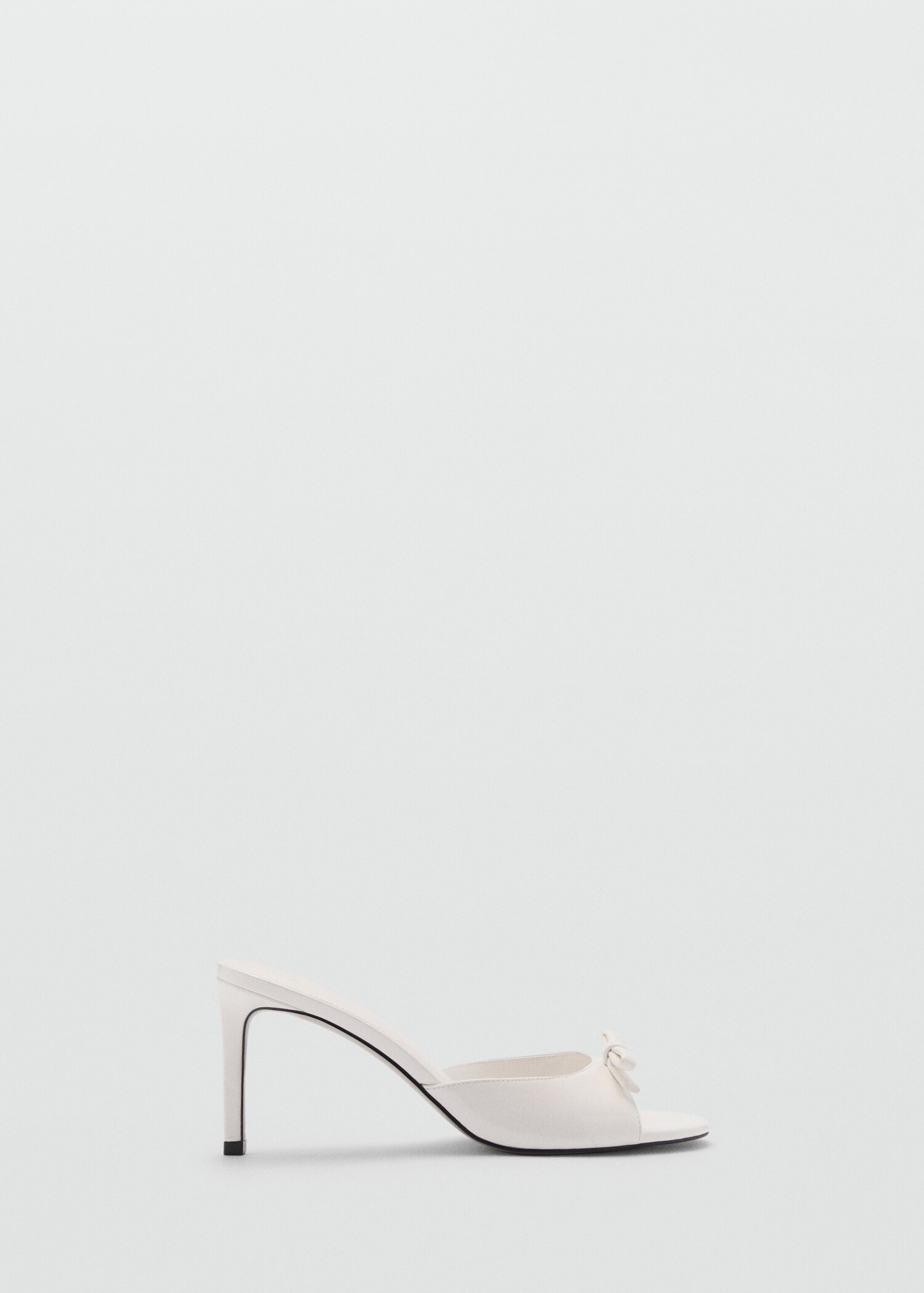 Bow heel sandals