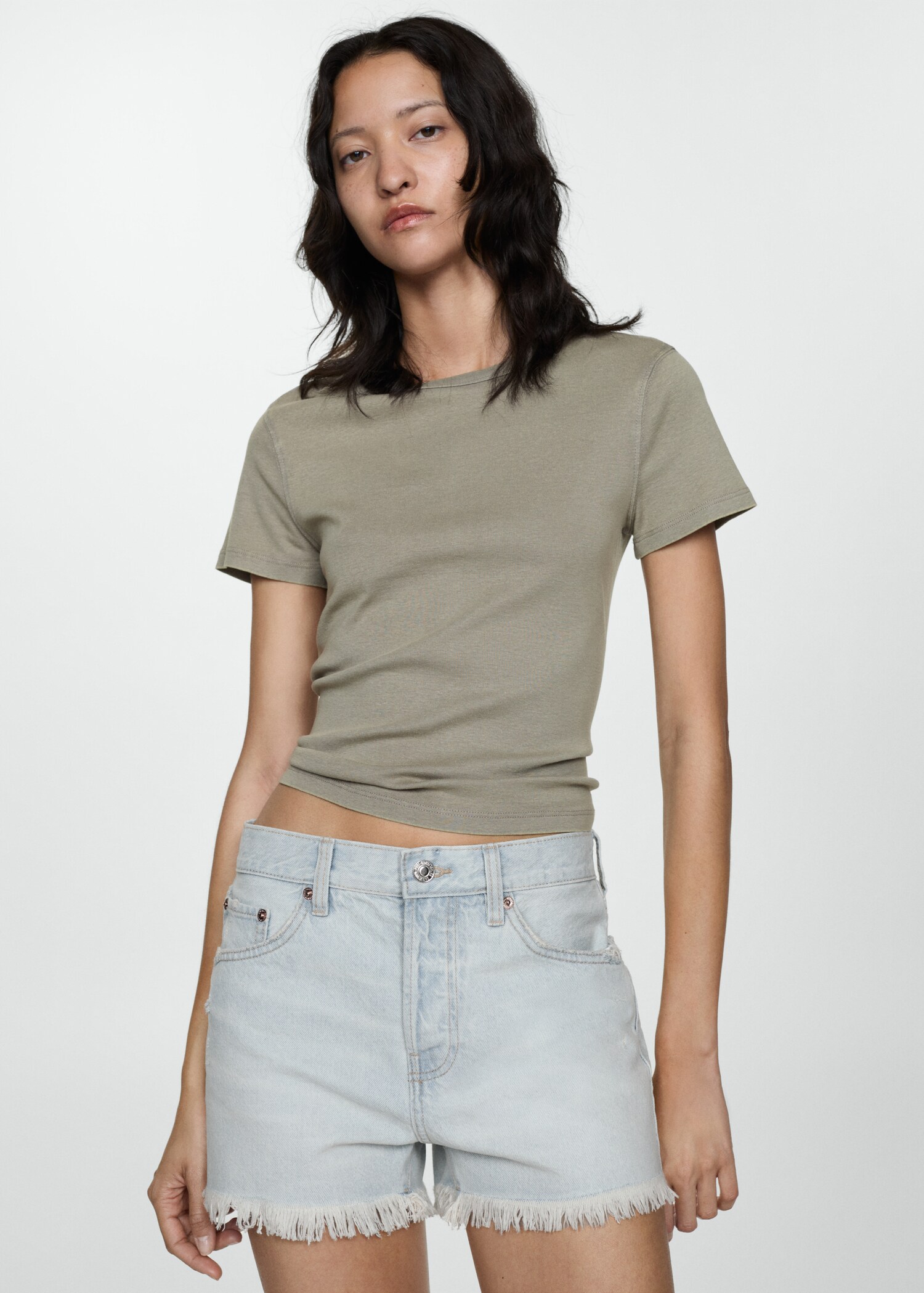 Denim shorts with frayed hem