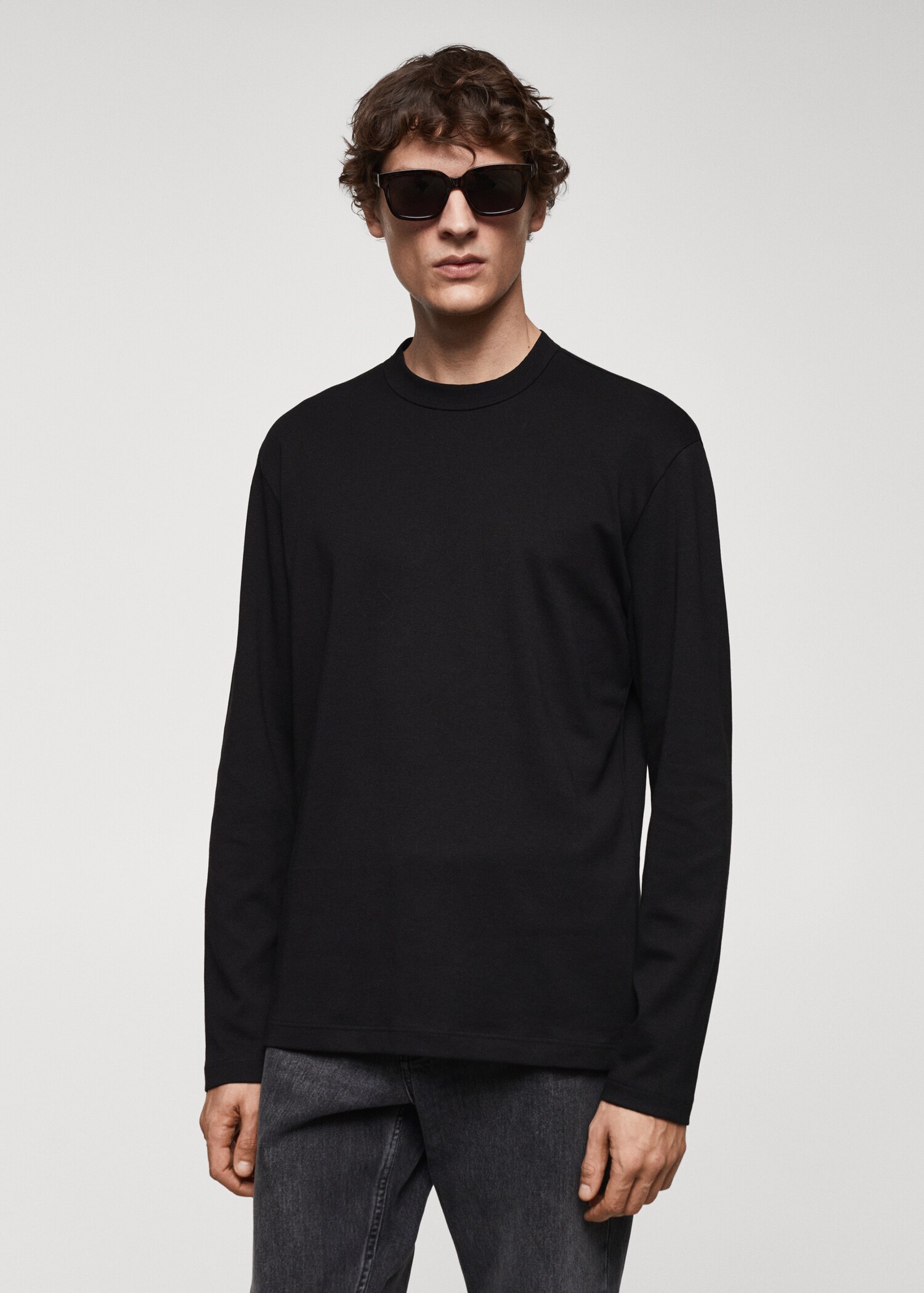 100% cotton long-sleeved t-shirt