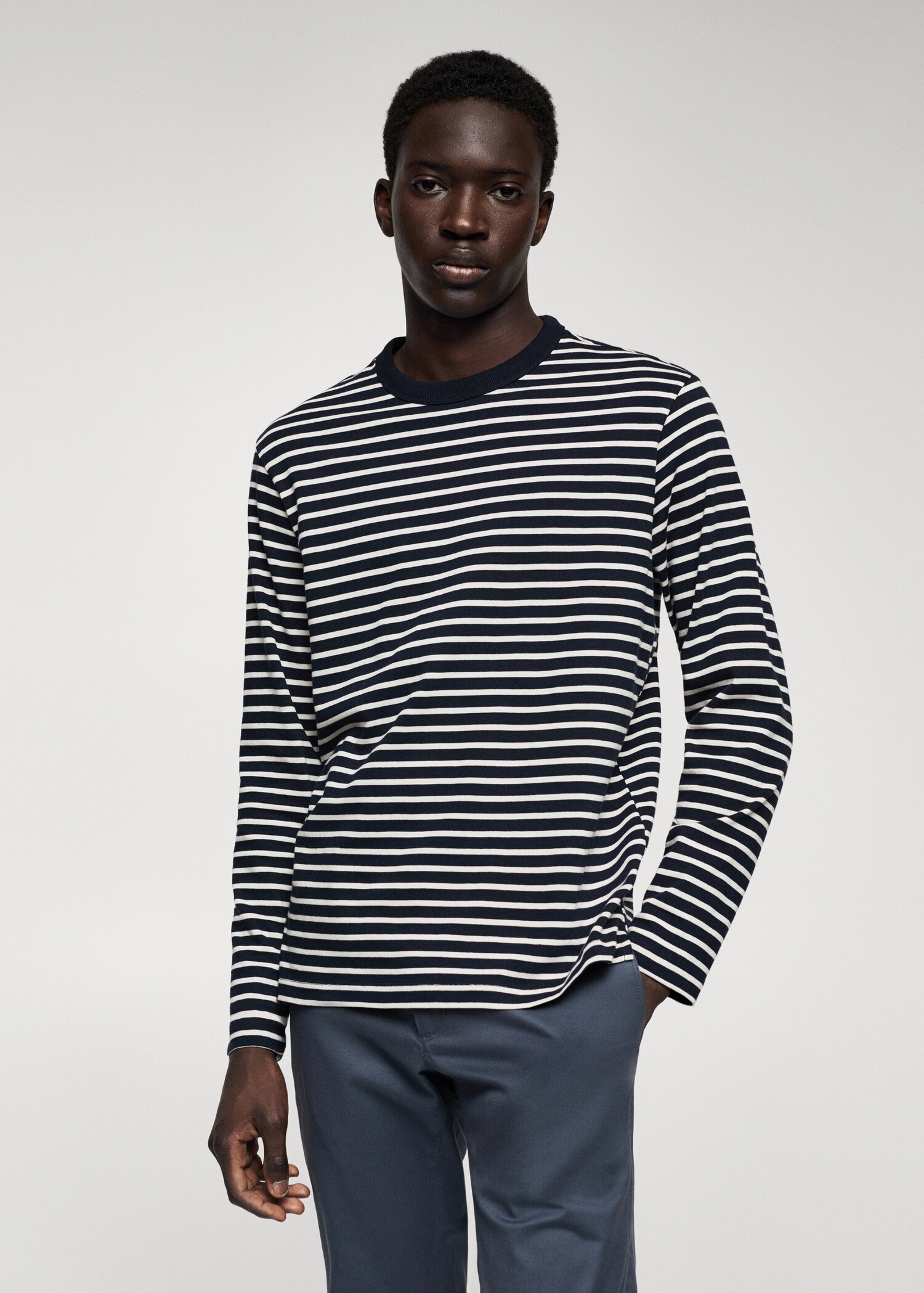 Striped long sleeves t-shirt