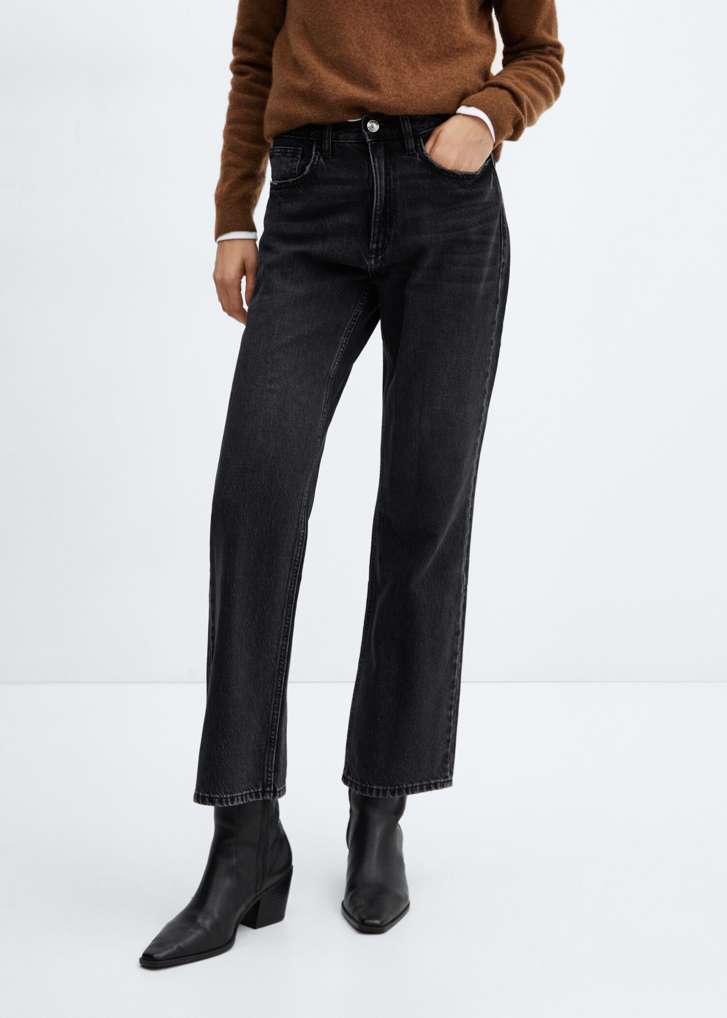 Mid-rise straight jeans