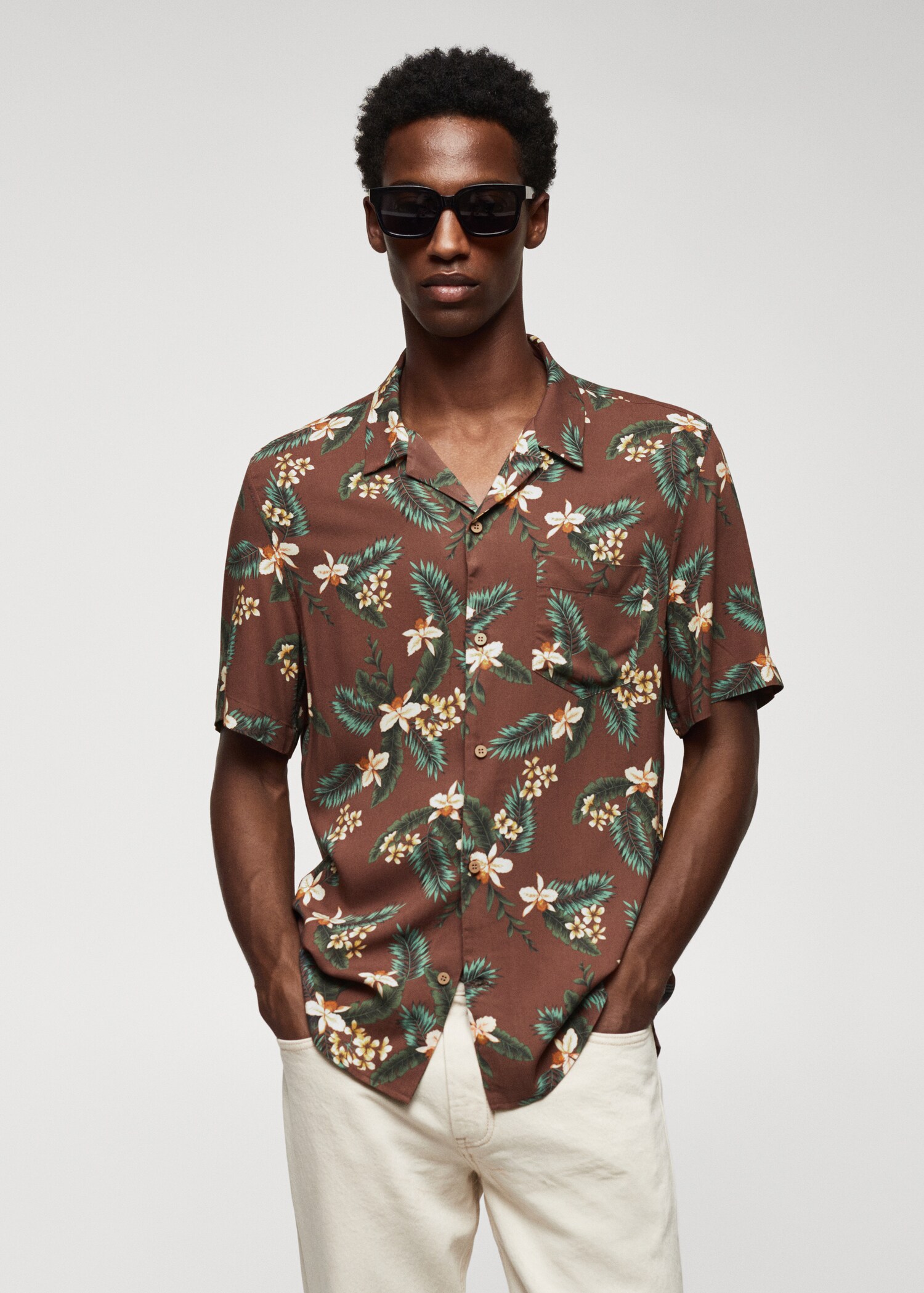 Regular-fit Hawaiian-print shirt