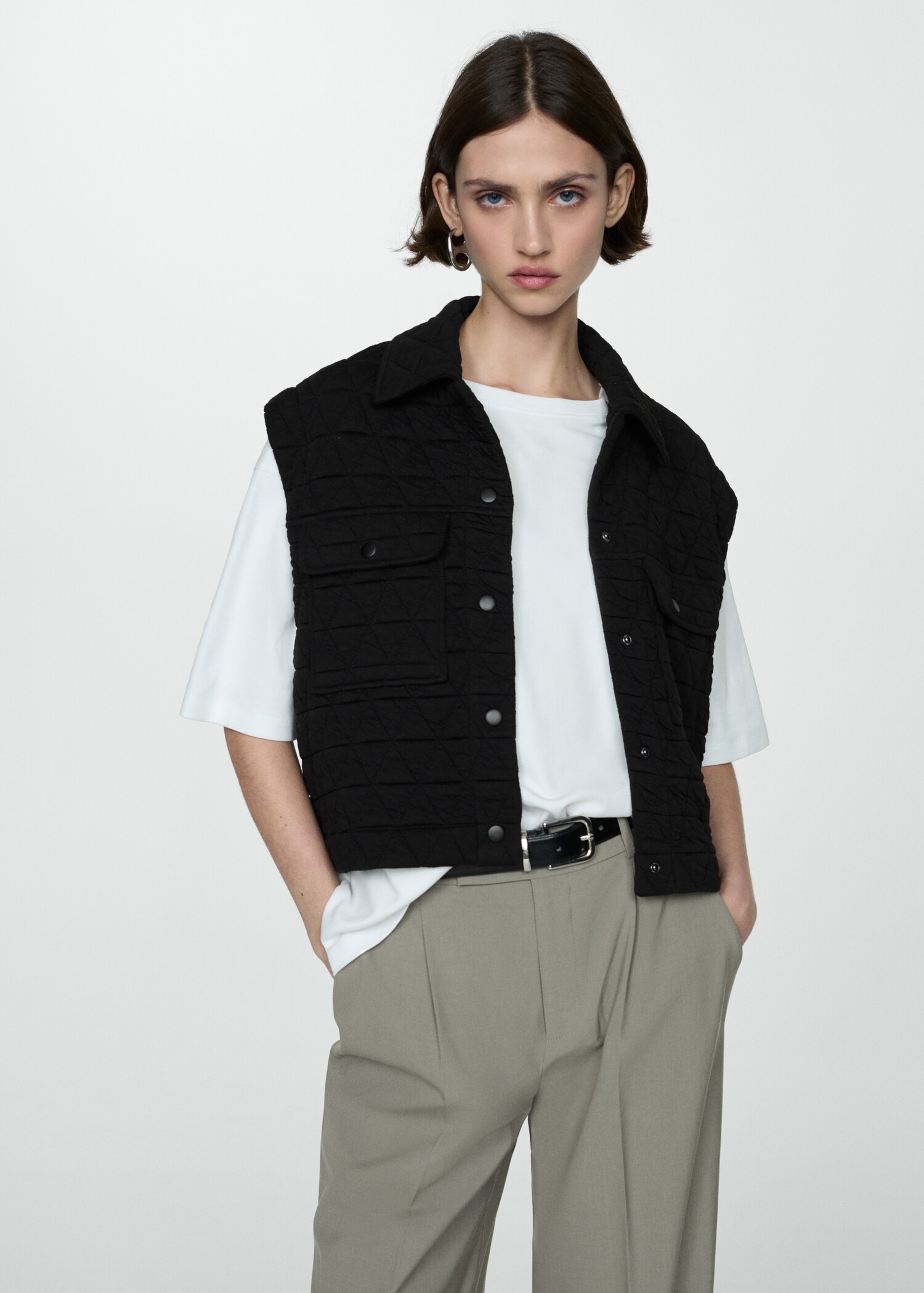 Quilted gilet with buttons