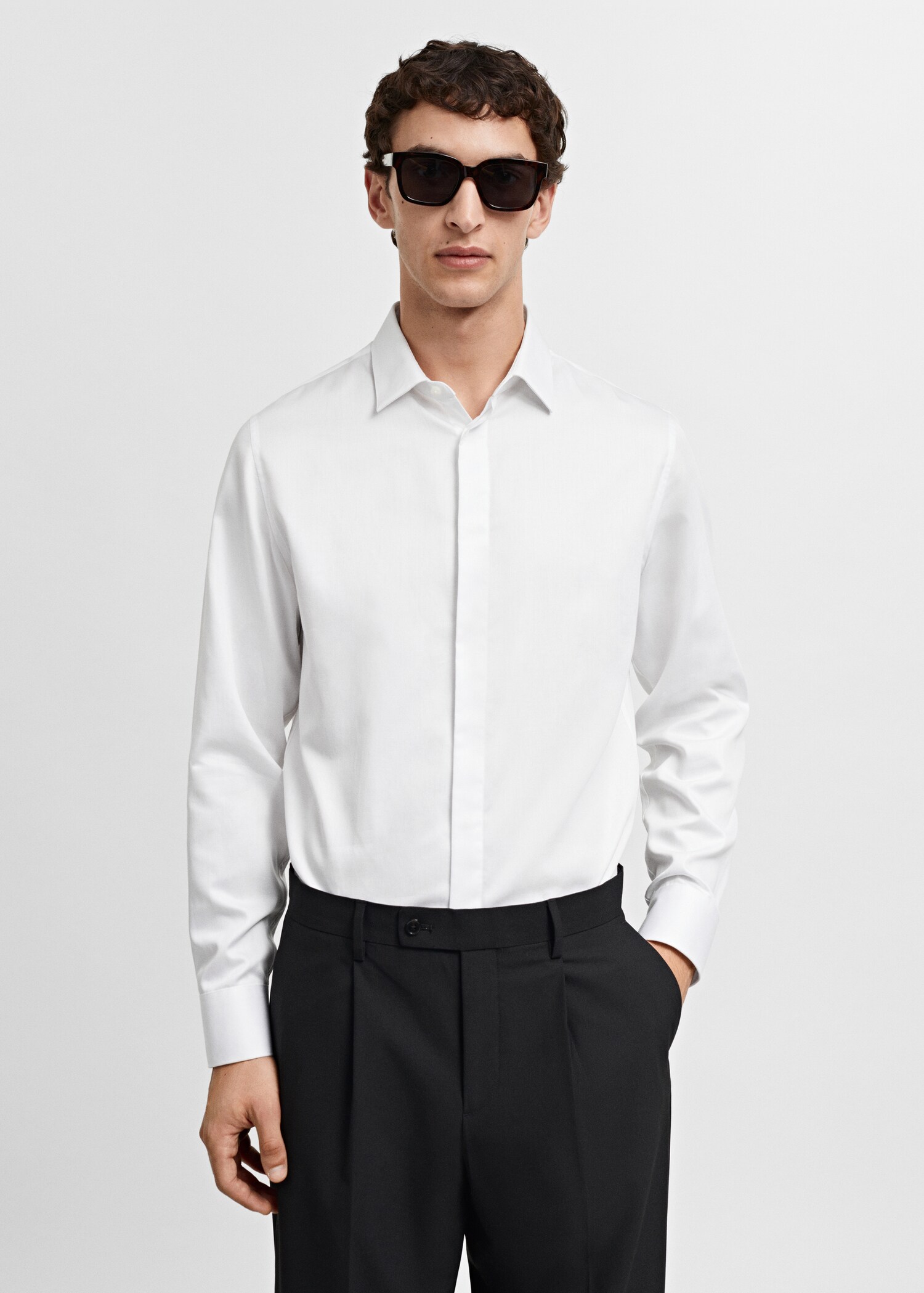100% cotton slim-fit suit shirt
