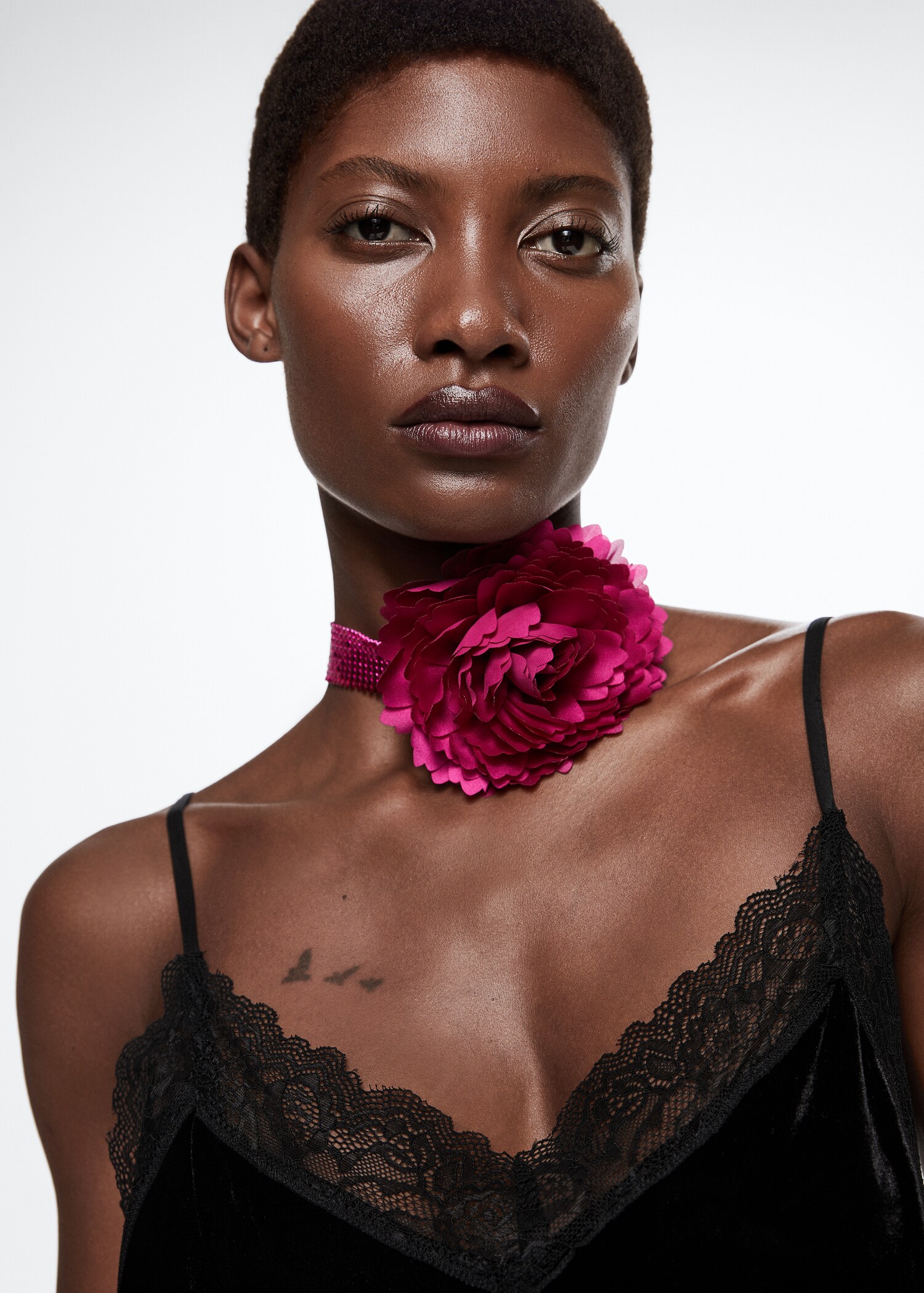 Double twisted flower necklace