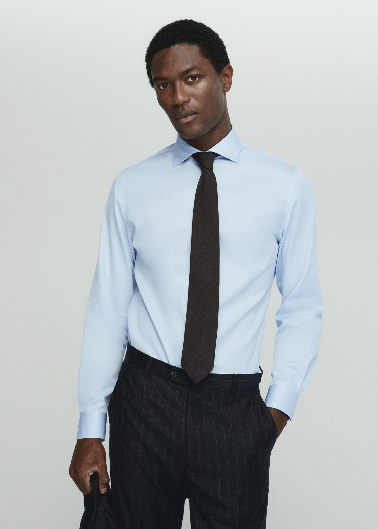 100% cotton slim fit shirt
