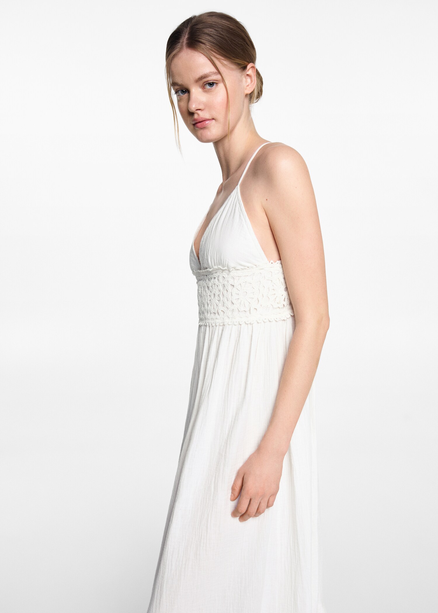 Ruffle embroidered maxi-dress