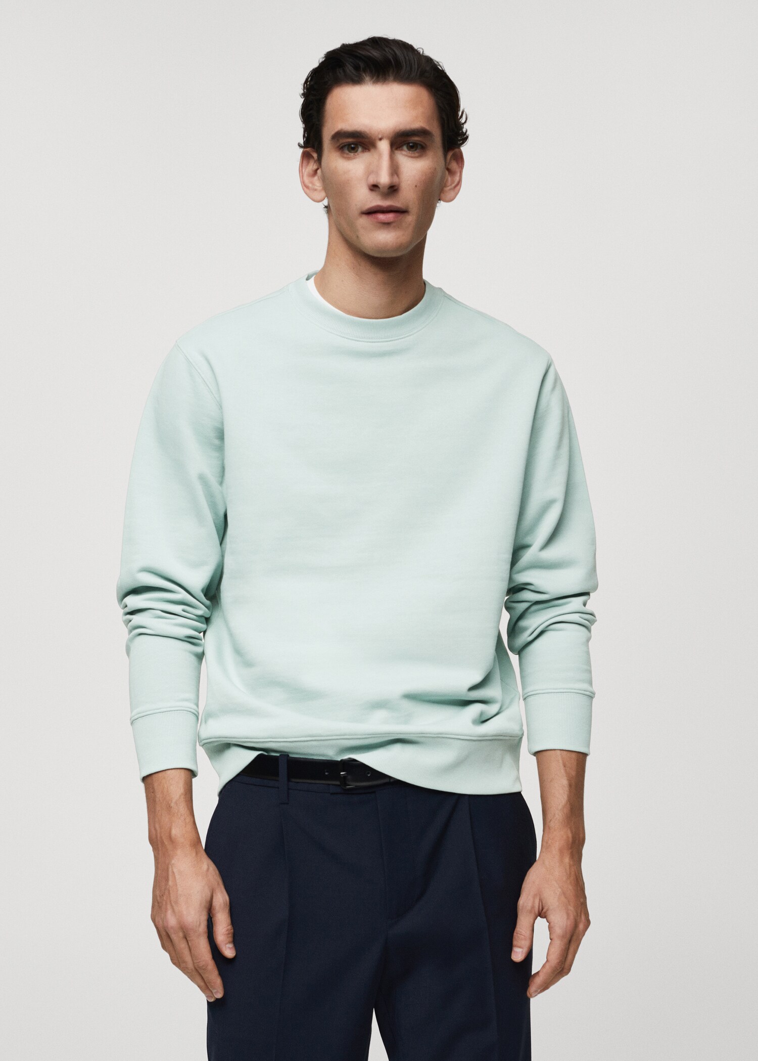 100% cotton basic sweatshirt
