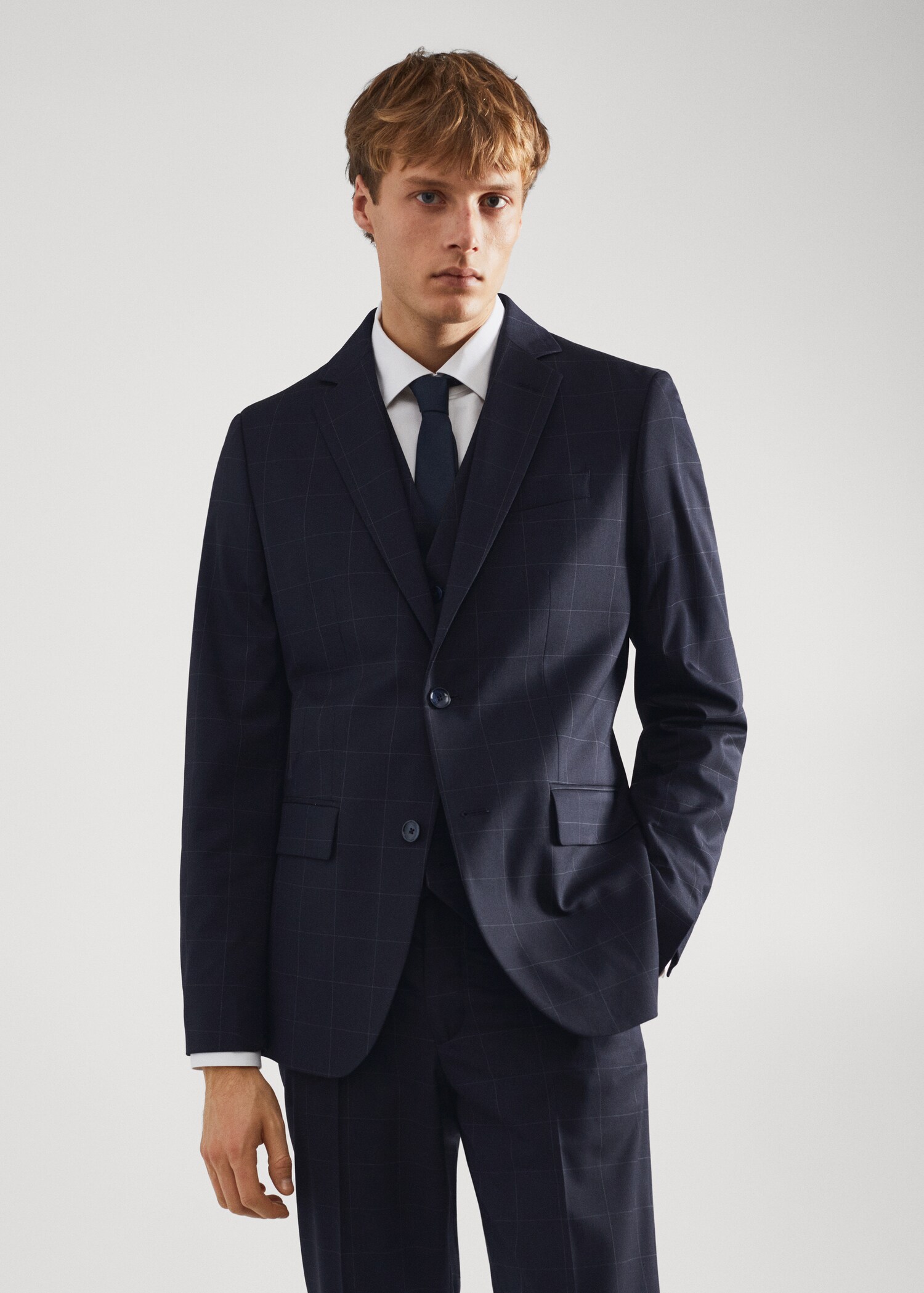 Slim-fit suit blazer