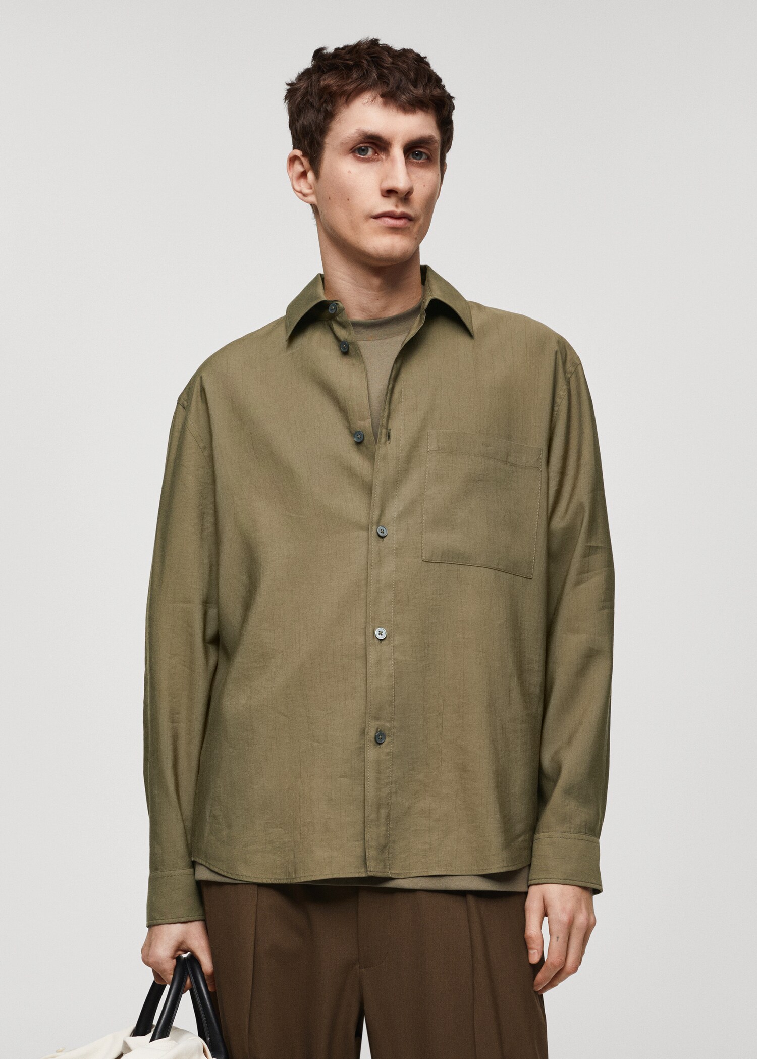 Regular-fit shirt with chest pocket