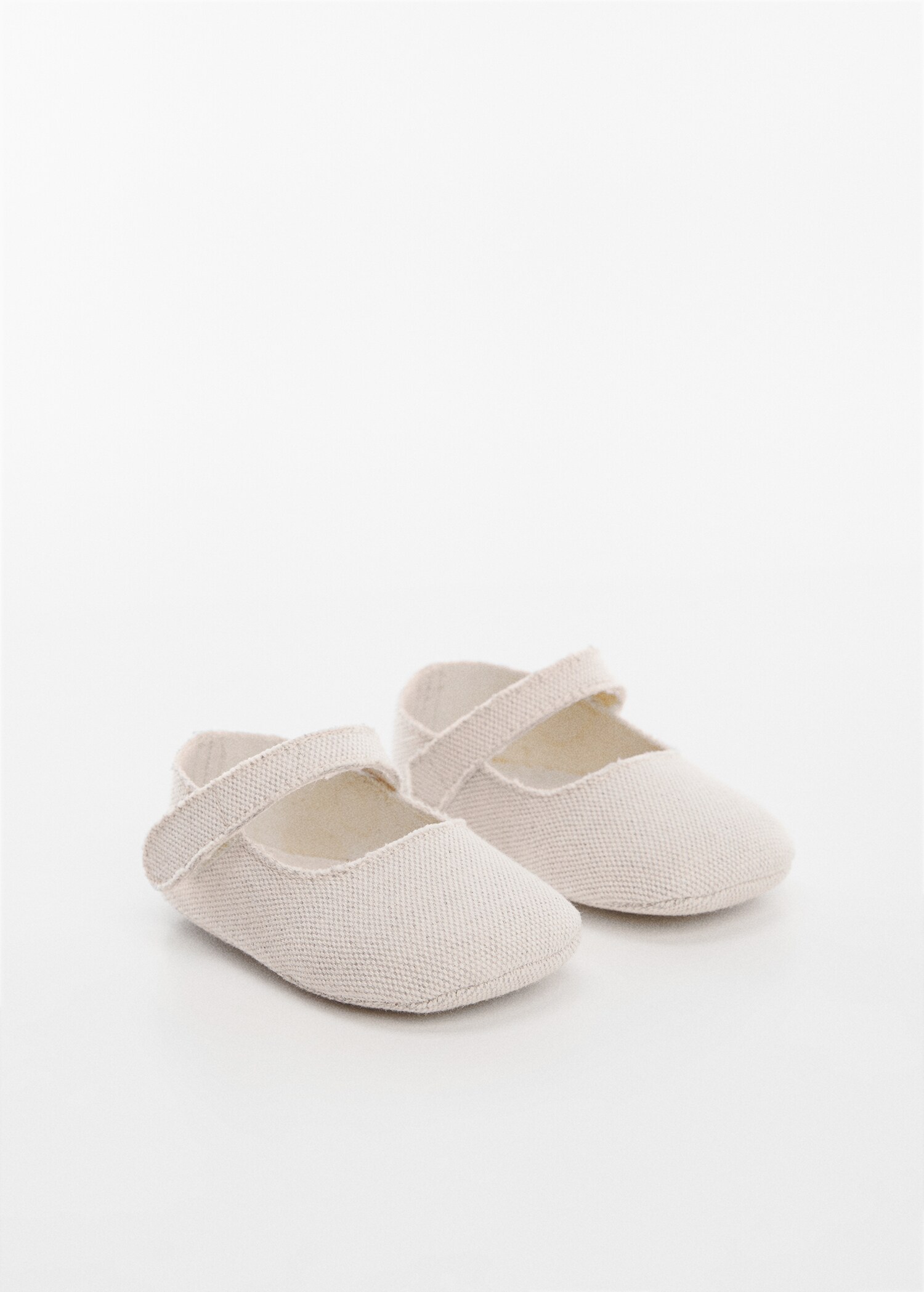 Lace-up ballerinas