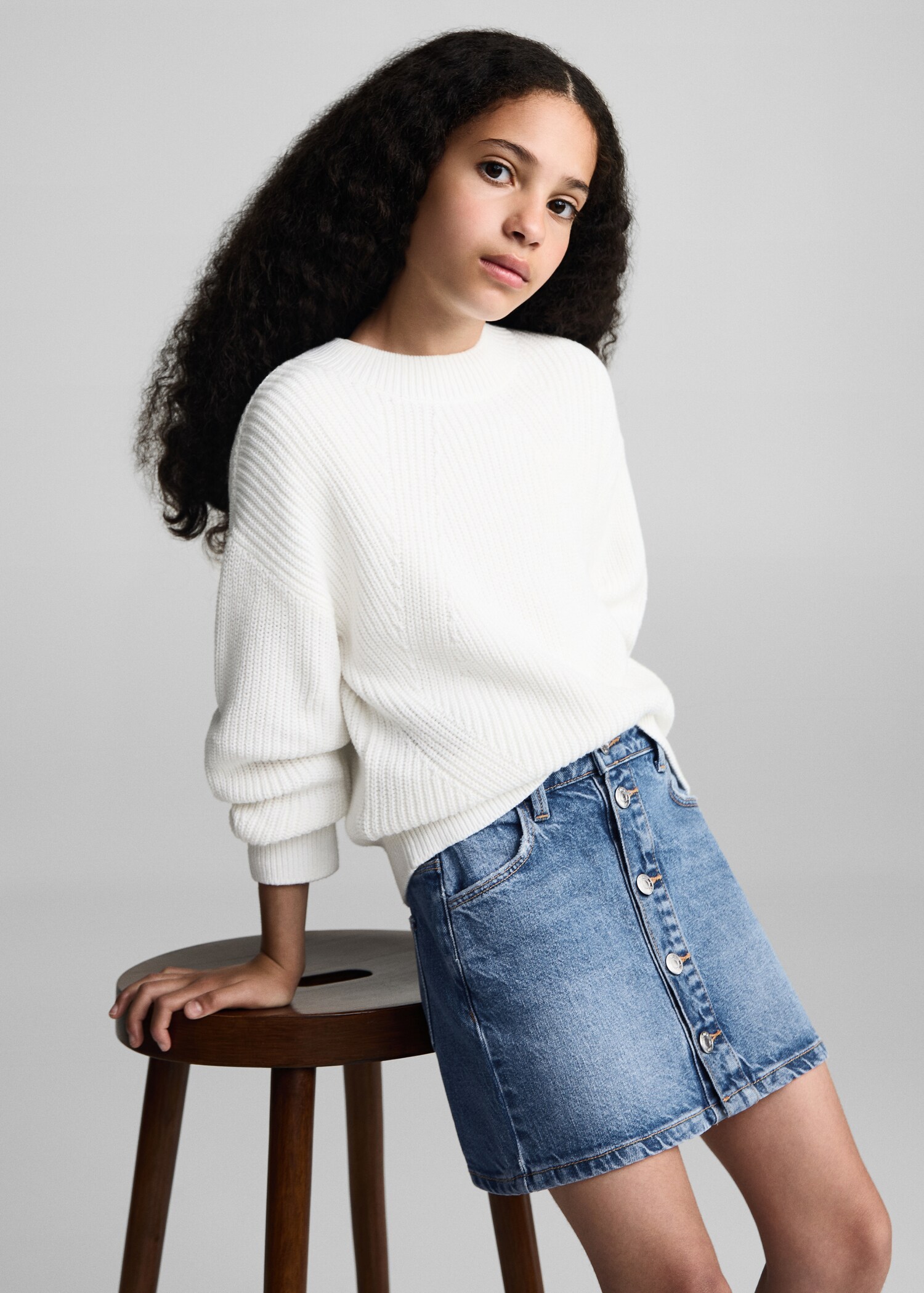 Buttoned denim skirt