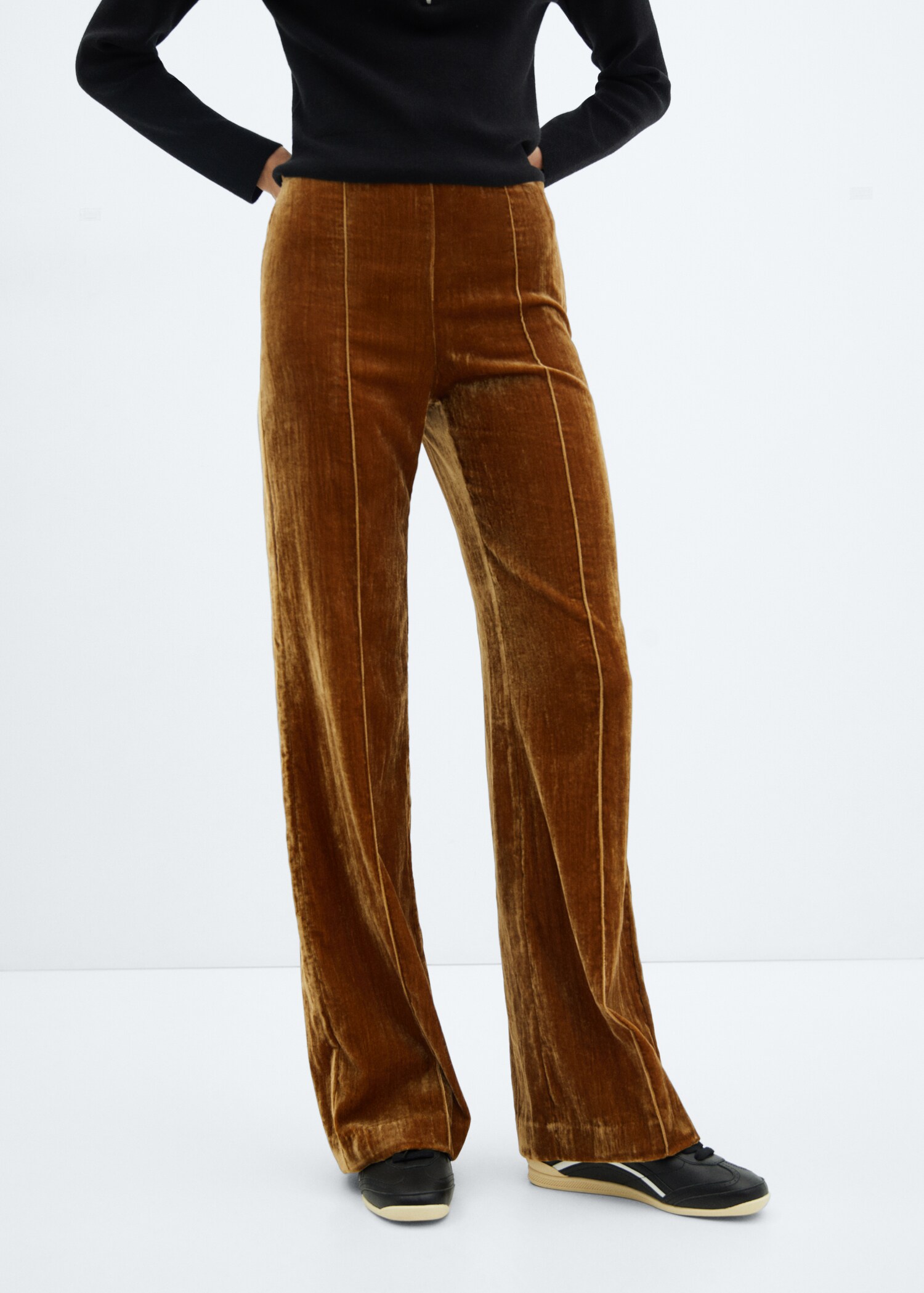 Velvet pants with seam detail