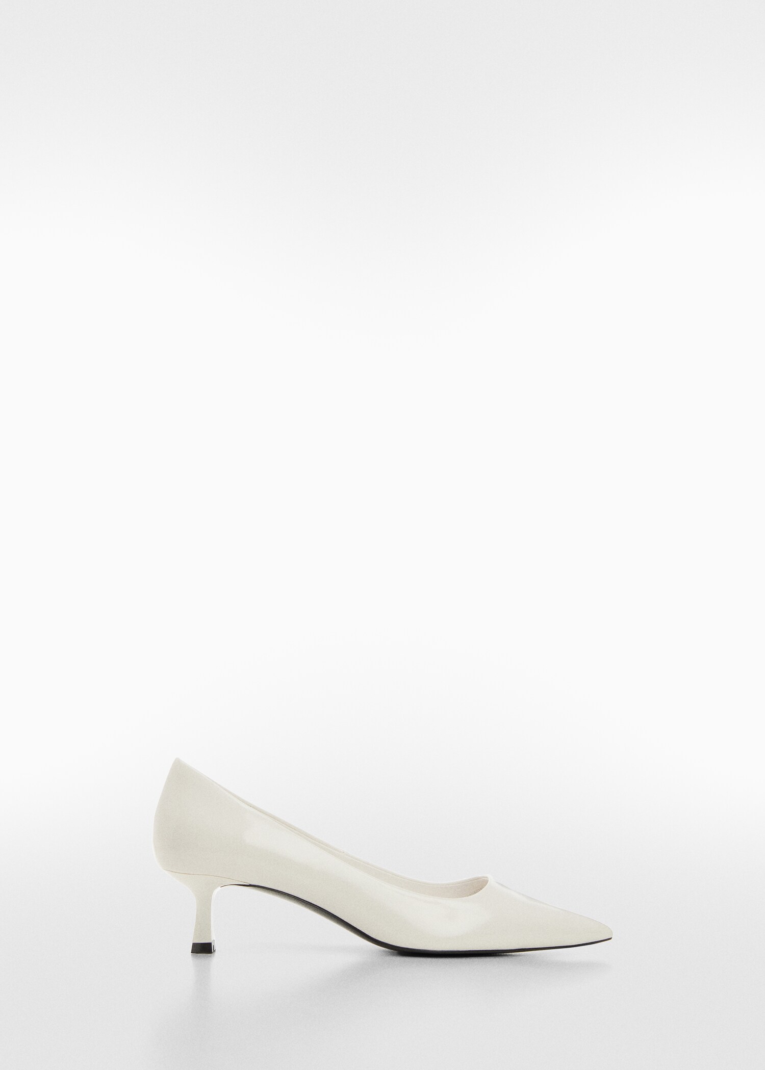 Kitten heel shoes