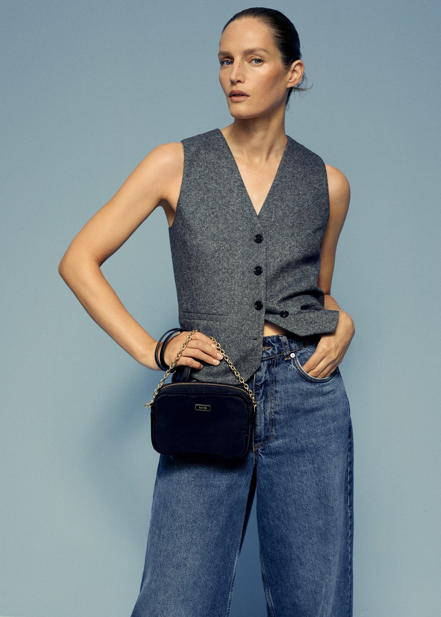 Chain mini bag