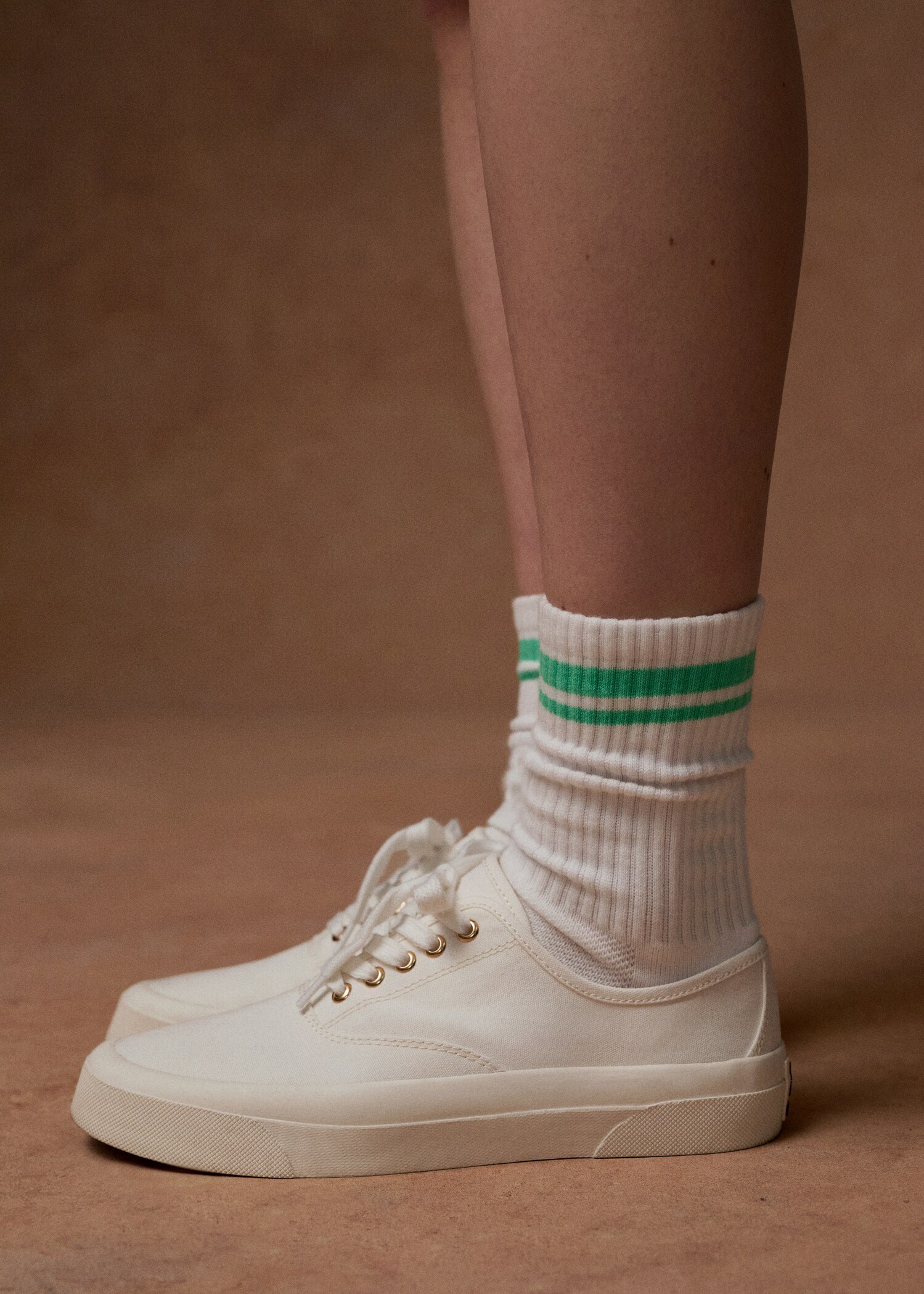 Canvas laced sneakers