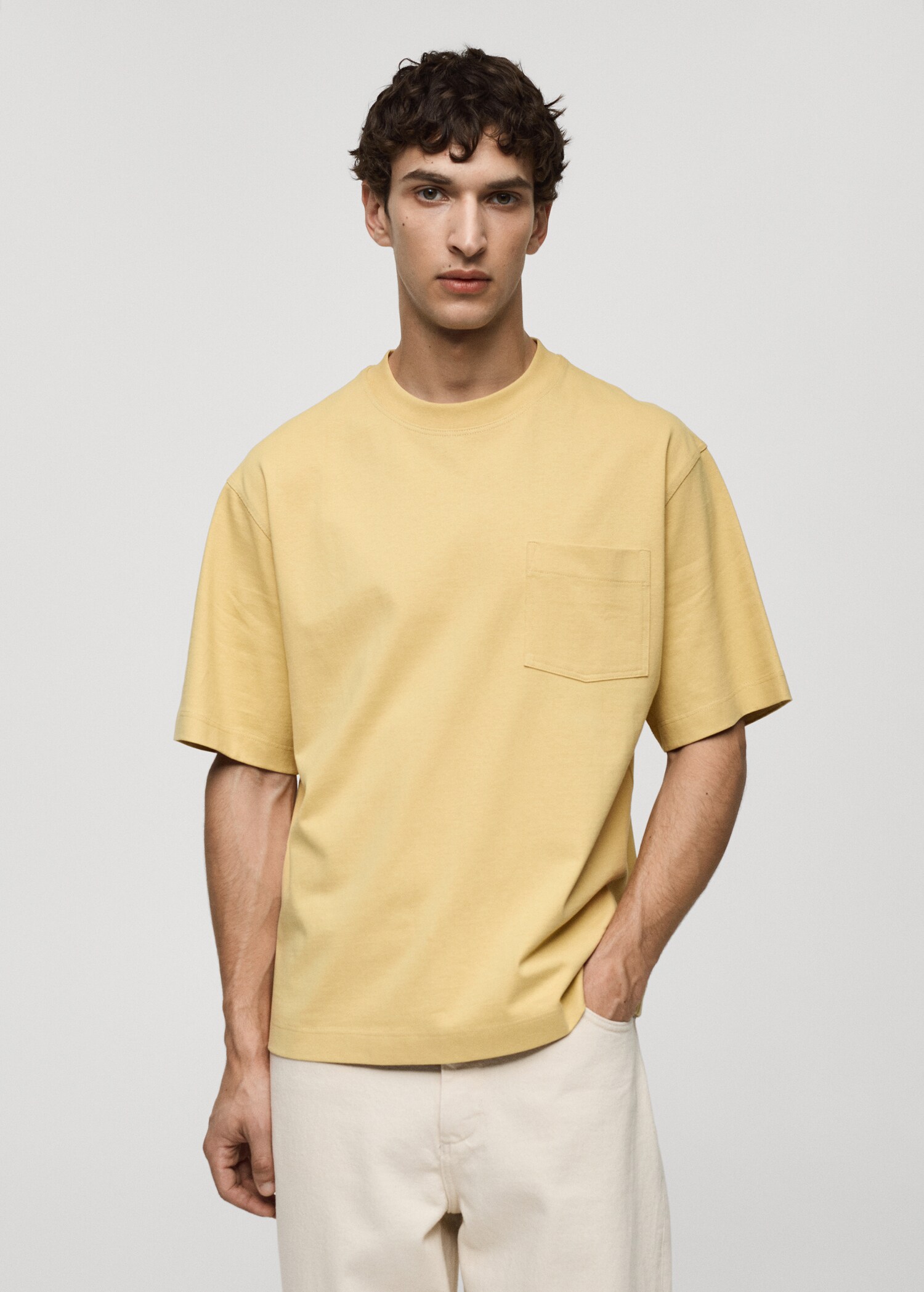 100% cotton t-shirt with pocket