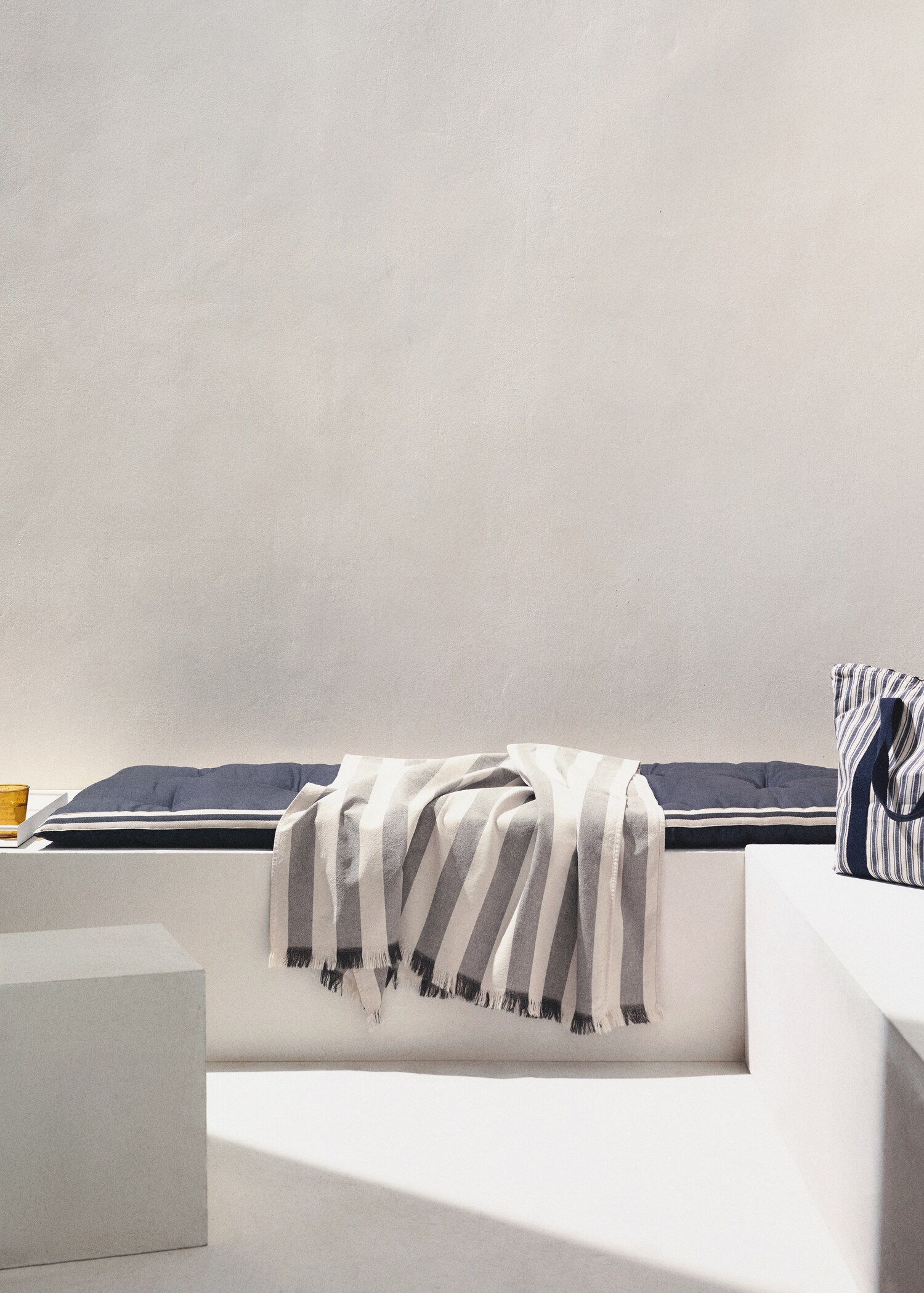 Stripe-printed beach sarong towel