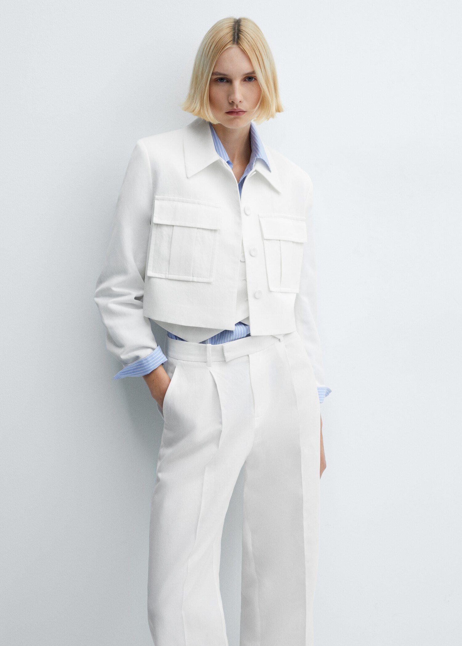 Cropped suit jacket with pockets