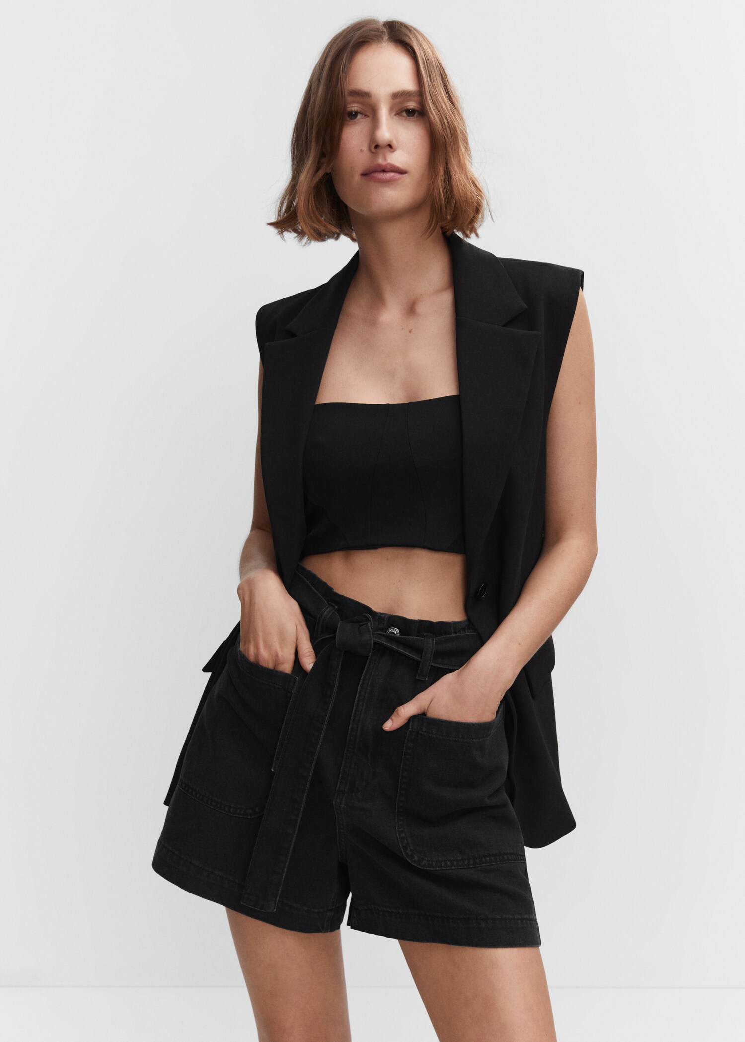Paperbag shorts with belt