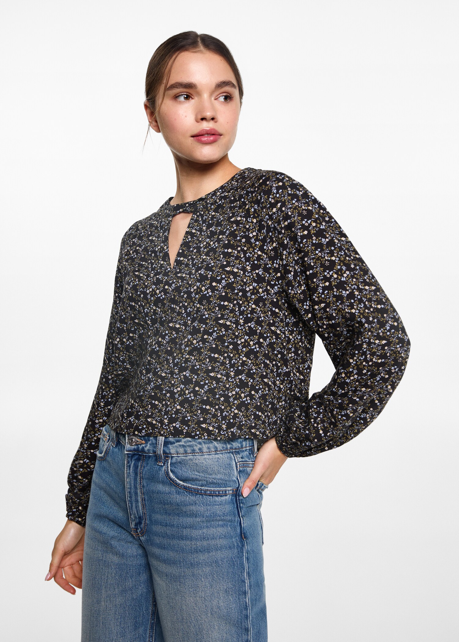 Floral print blouse