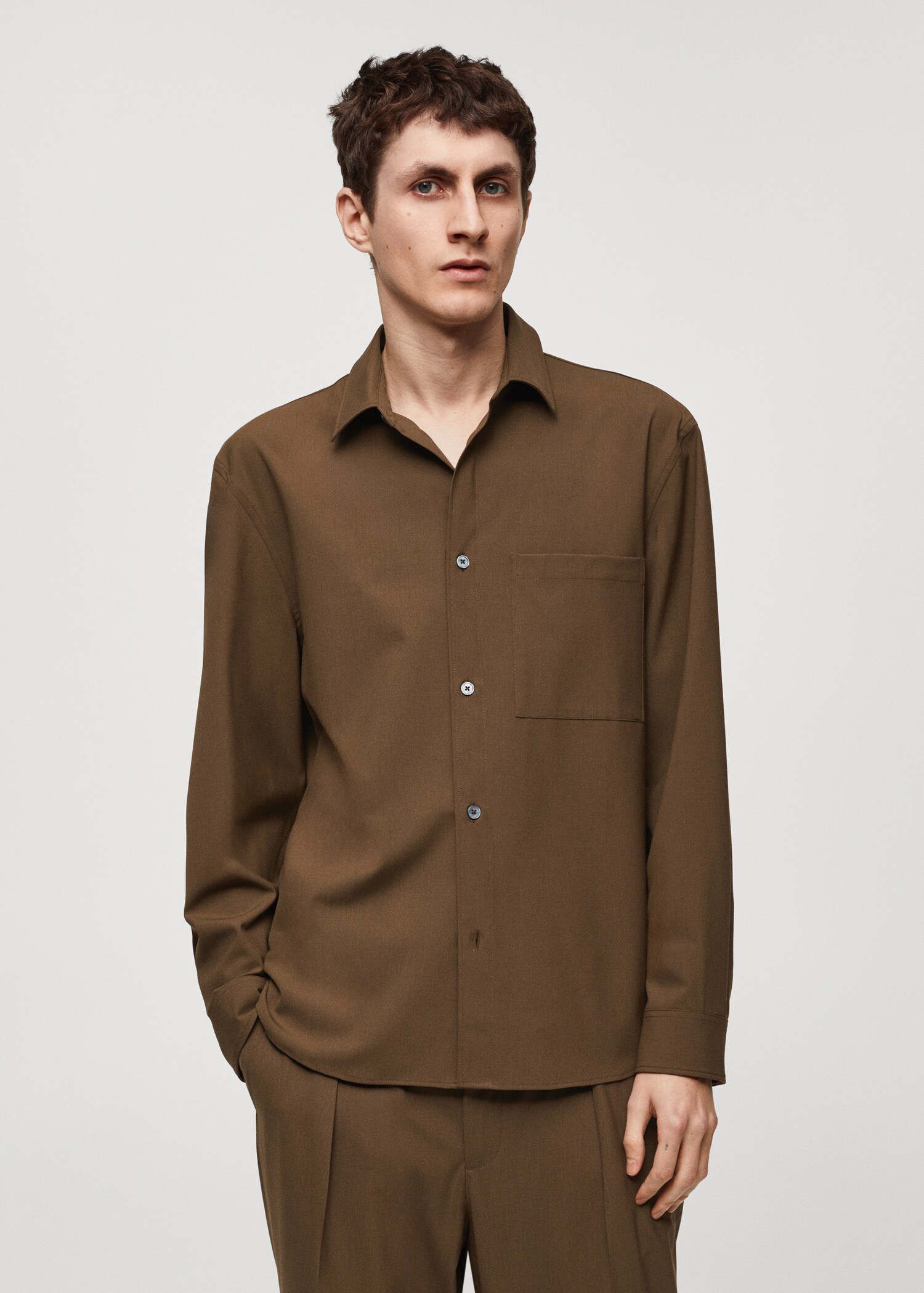 Regular-fit shirt with chest pocket