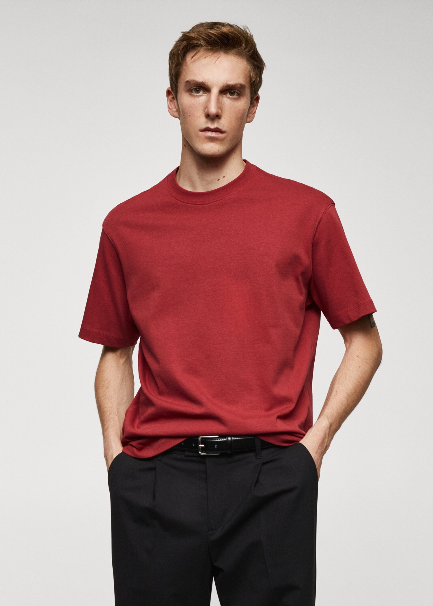 100% cotton relaxed-fit t-shirt