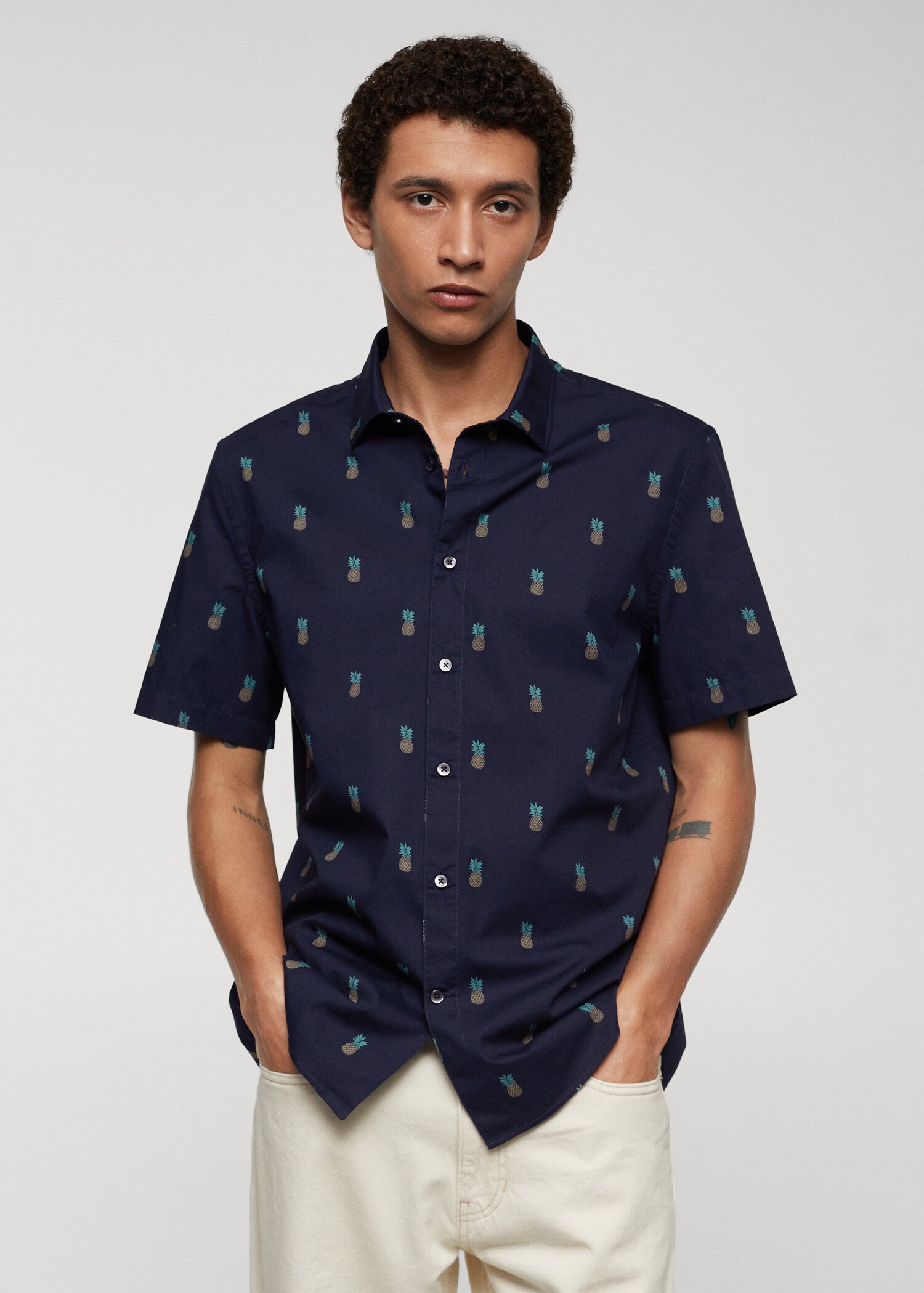 100% cotton shirt with pineapple print