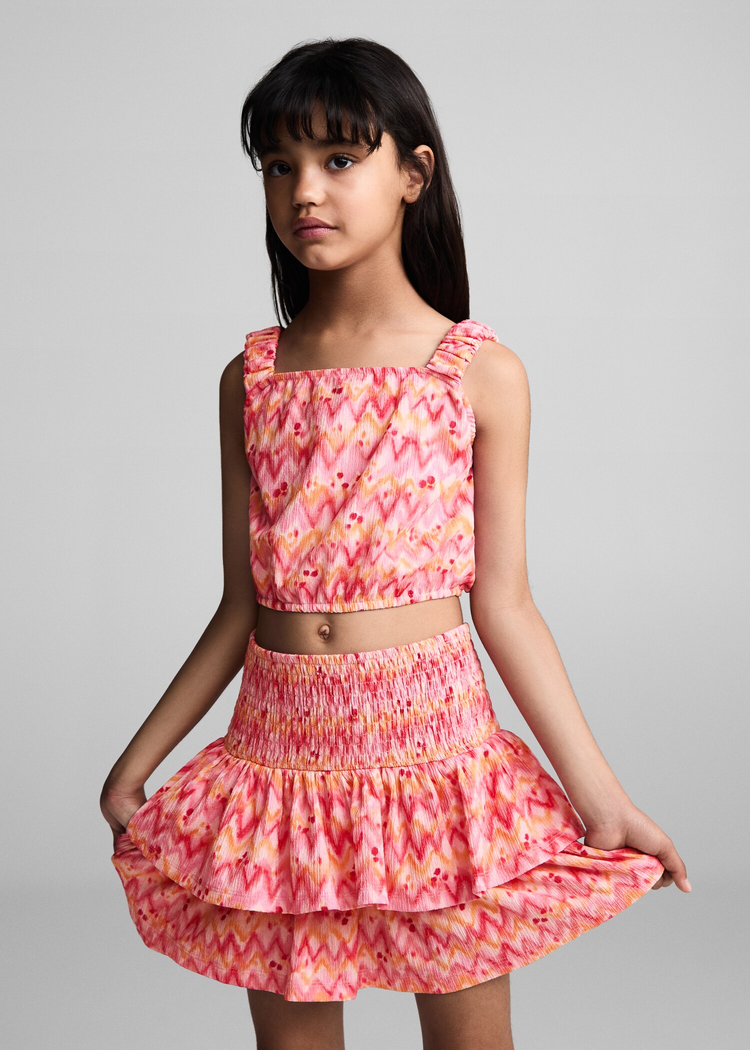 Gathered skirt with ruffles