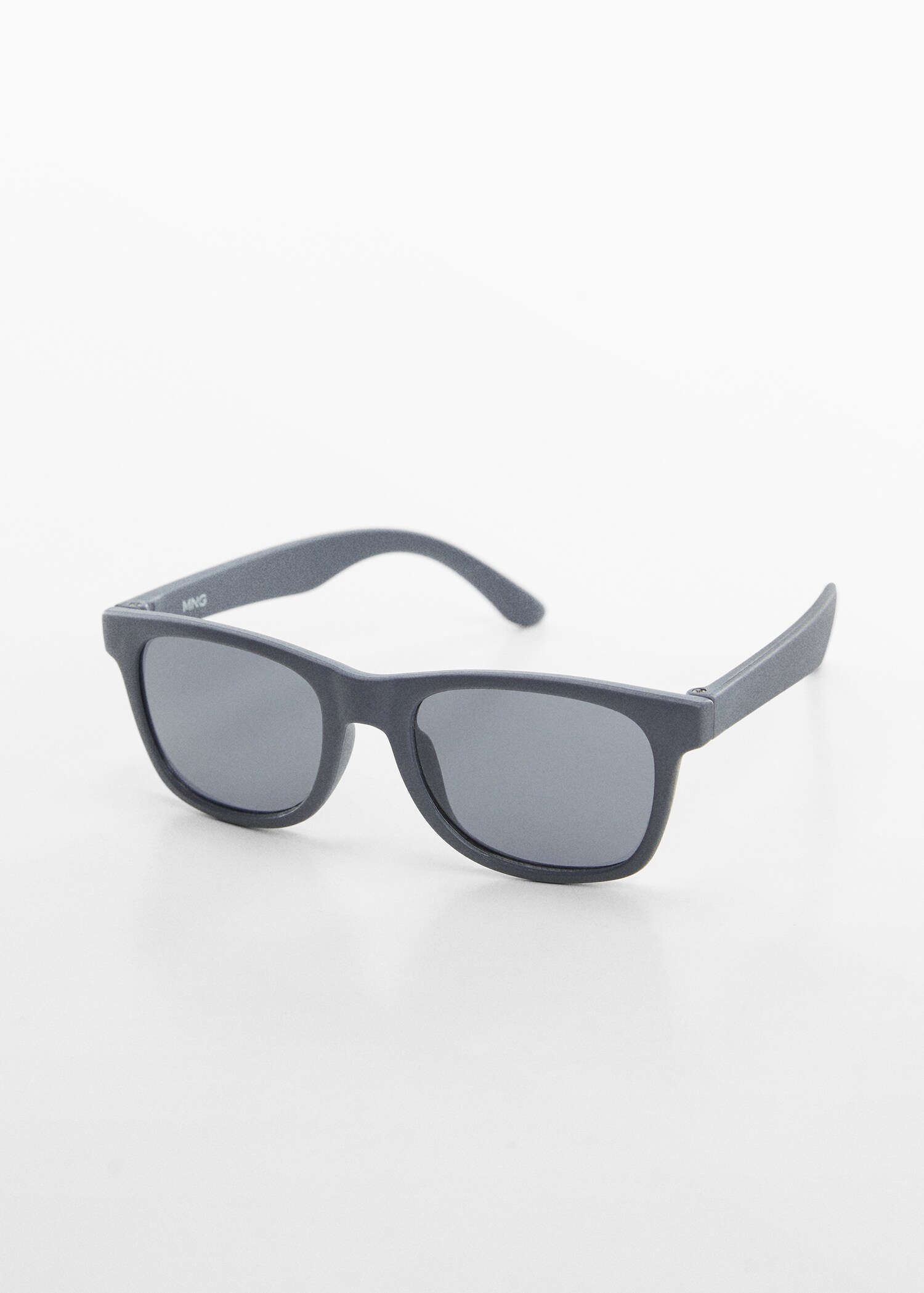 Resin frame sunglasses