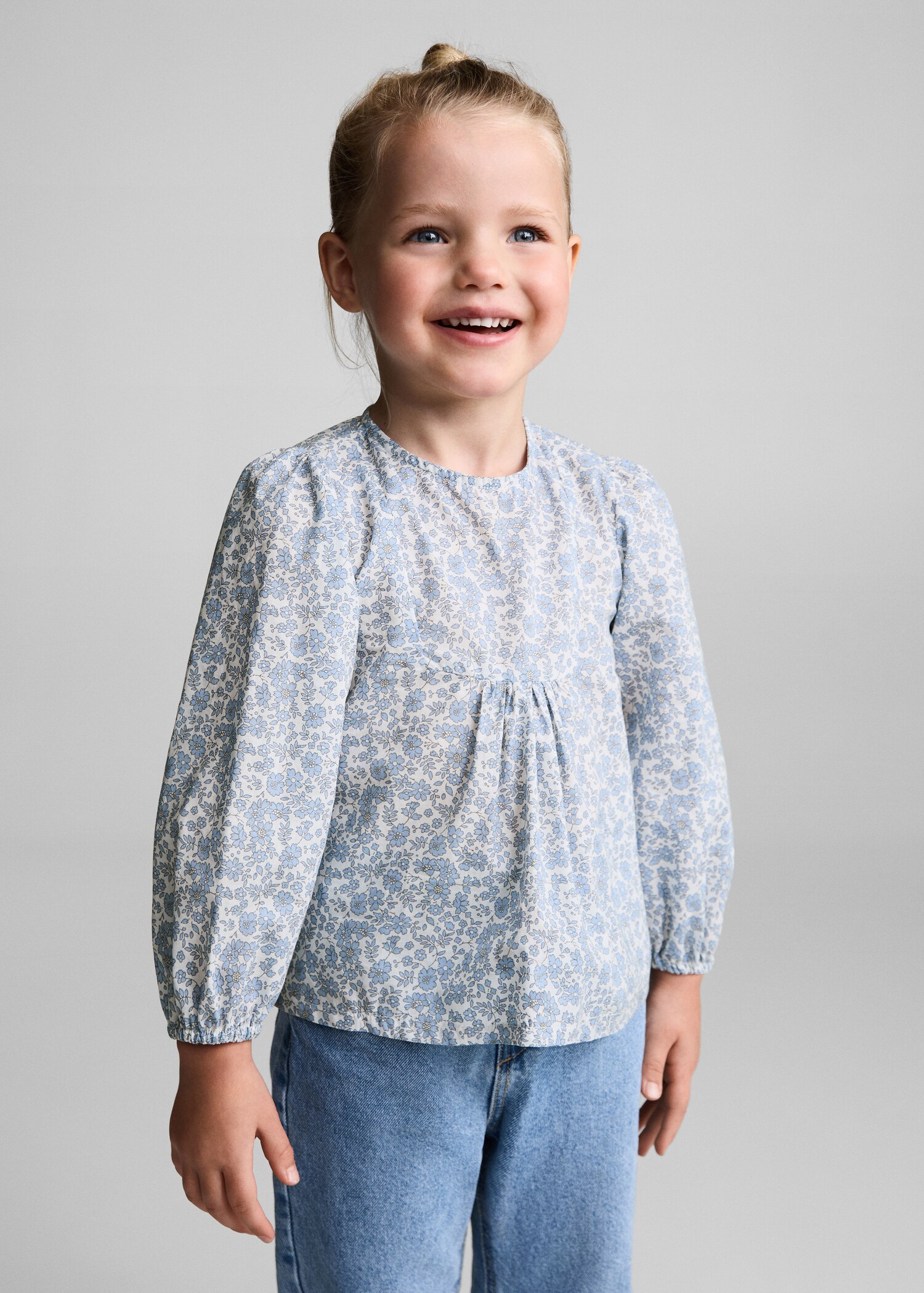 Floral print blouse