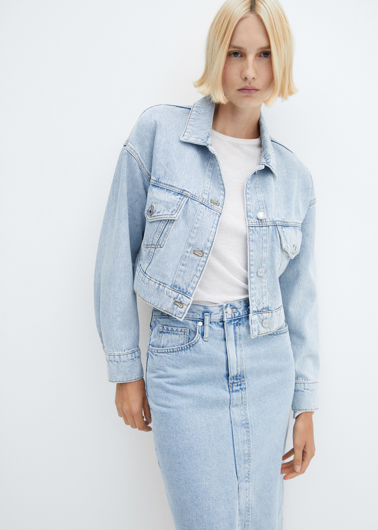 Cropped denim jacket