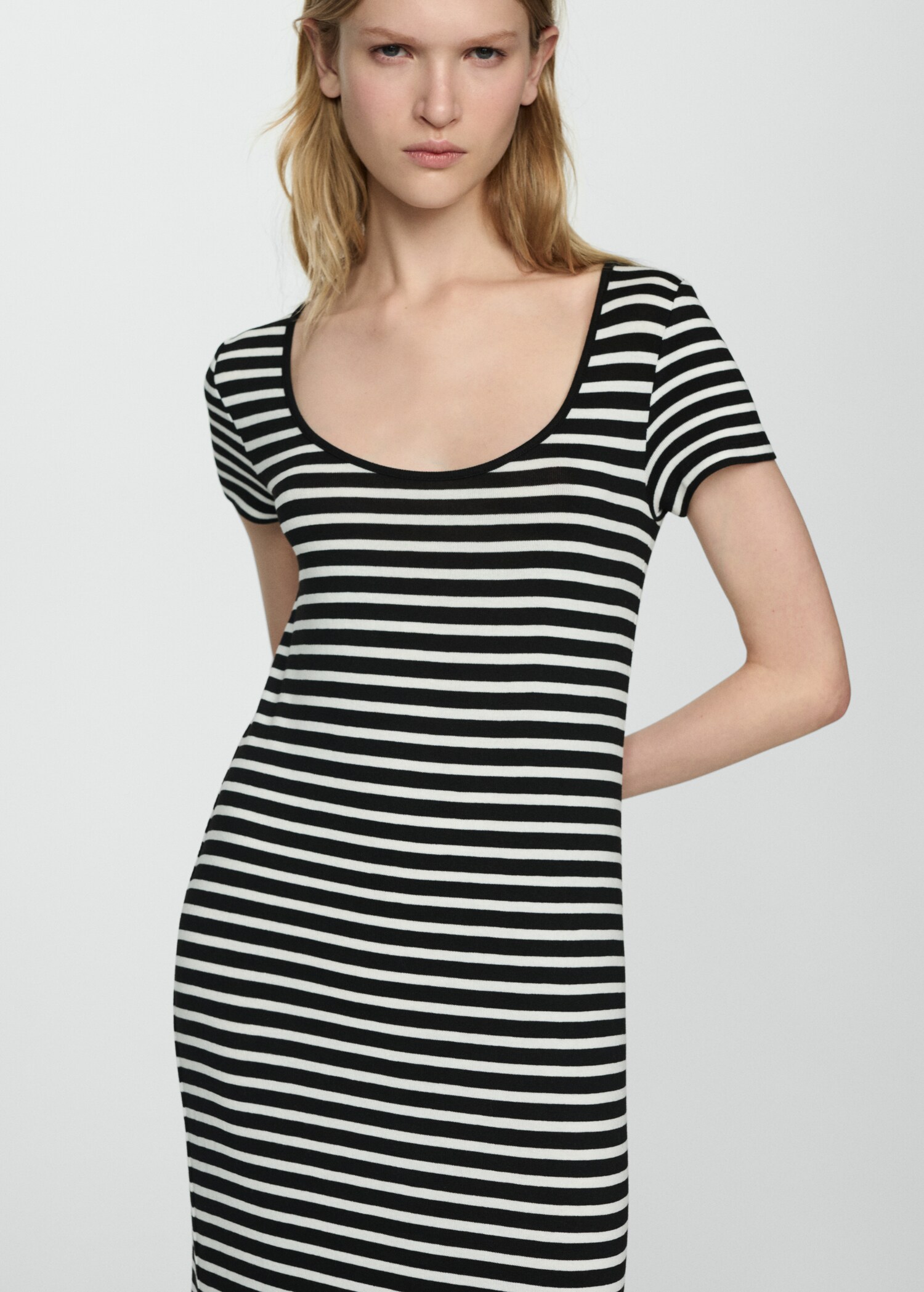 Short-sleeved striped dress