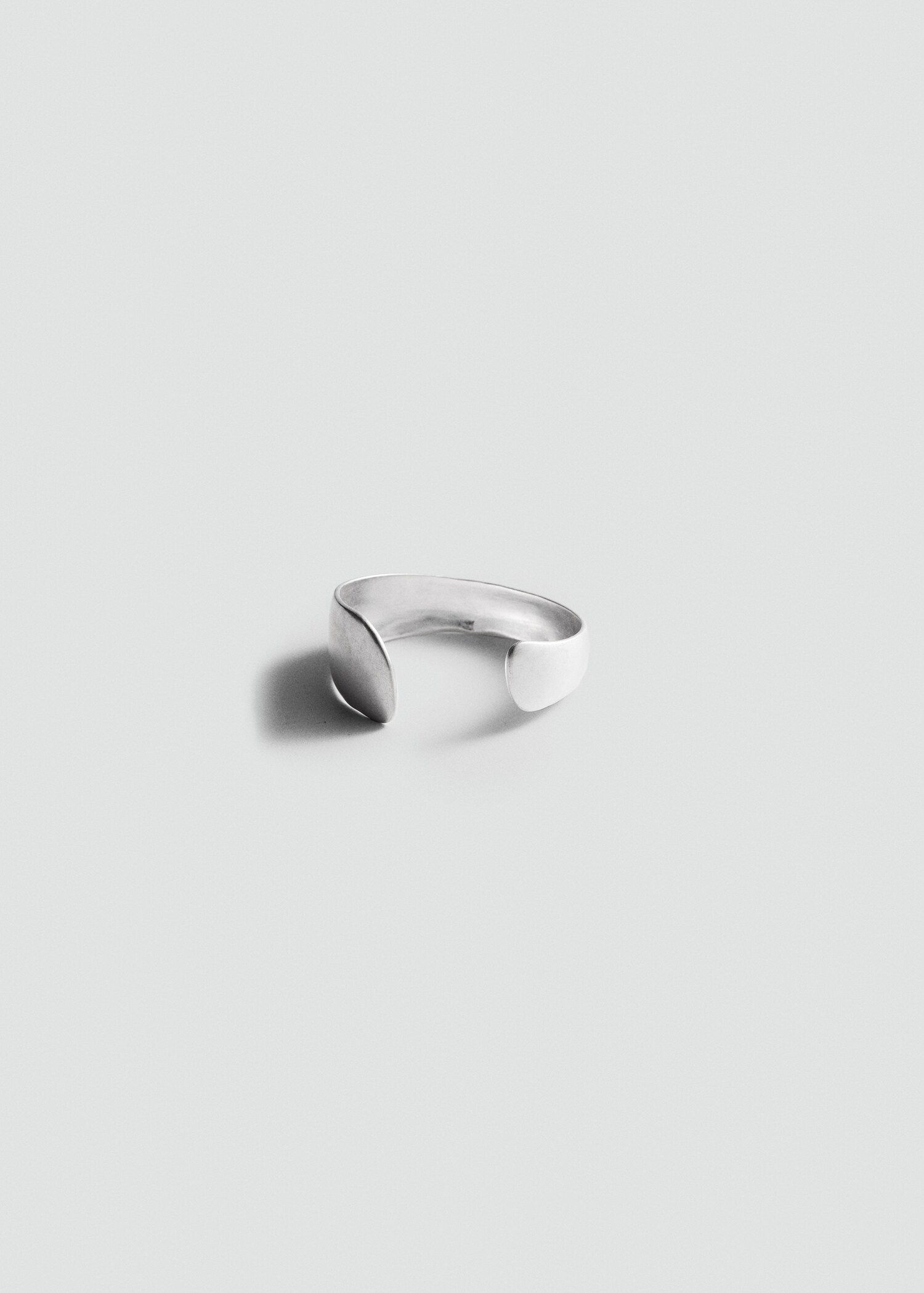 Irregular rigid bracelet
