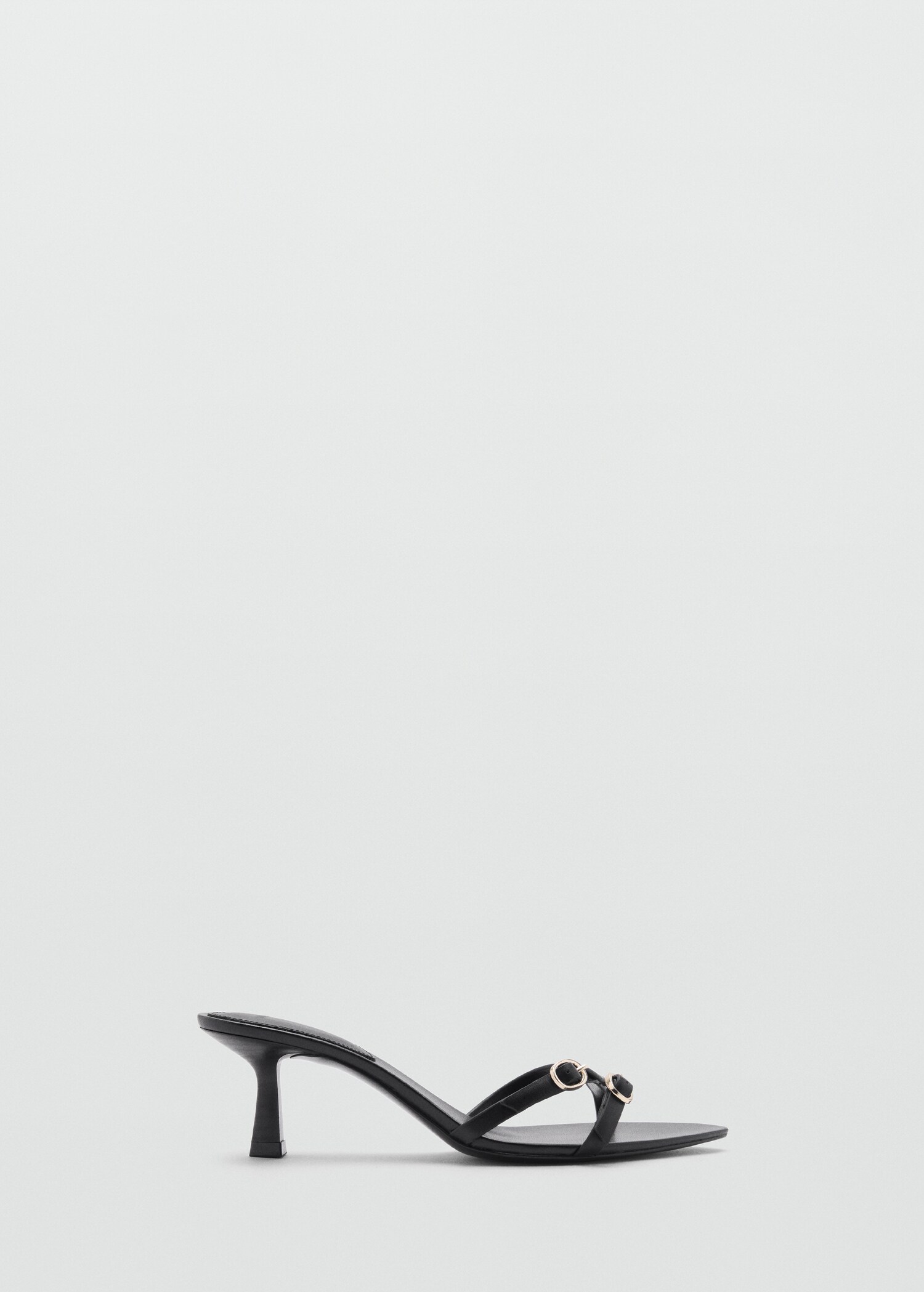 Buckle leather sandals