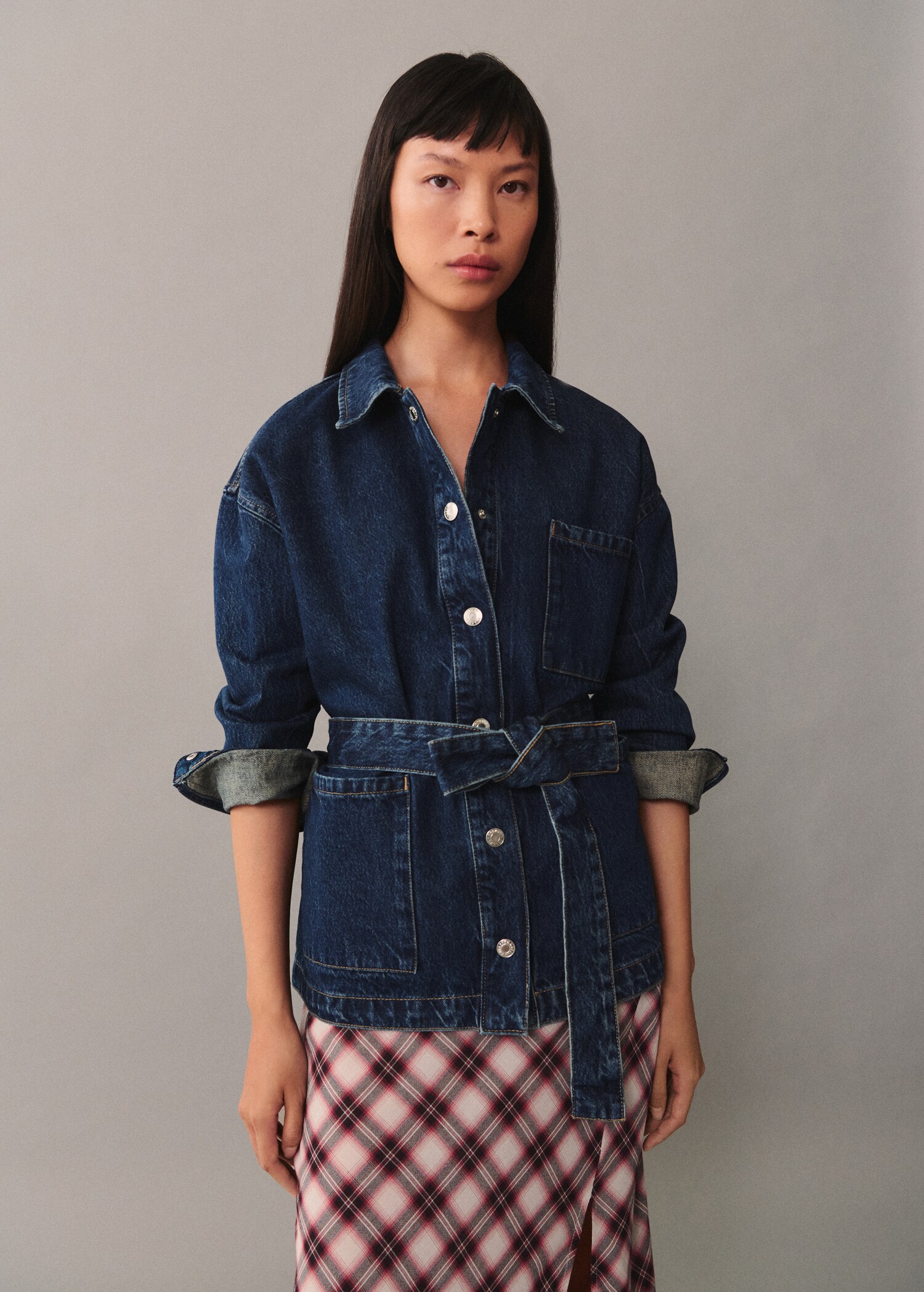 Denim jacket with bow