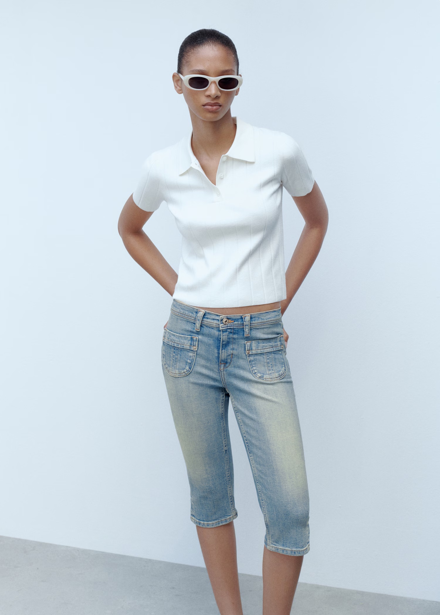 Capri jeans with pockets