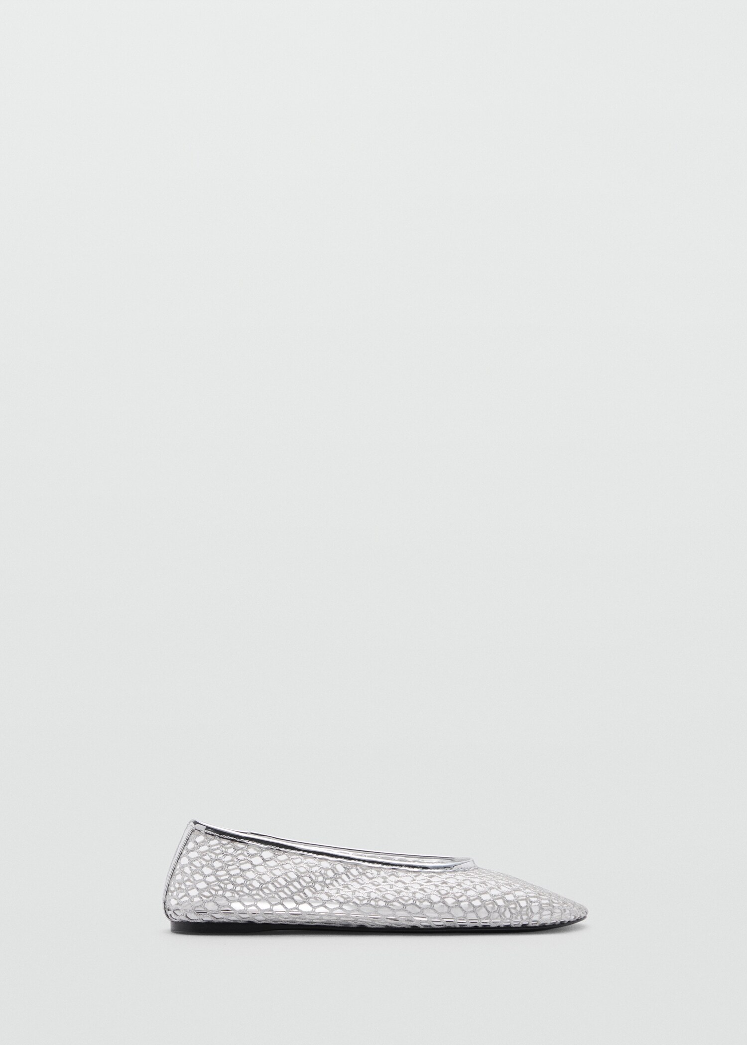 Metallic mesh shoes