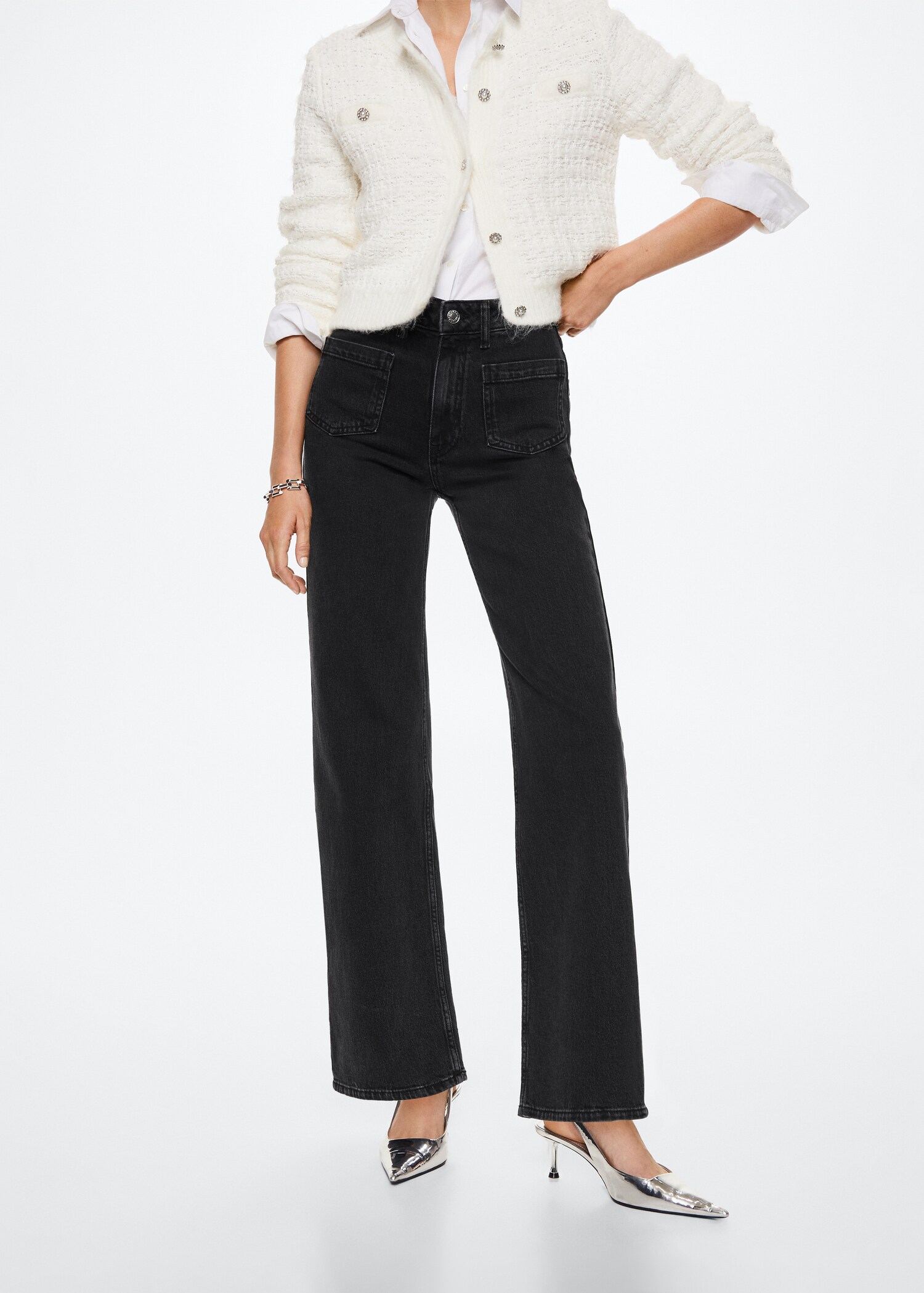 Wide-leg jeans with pockets