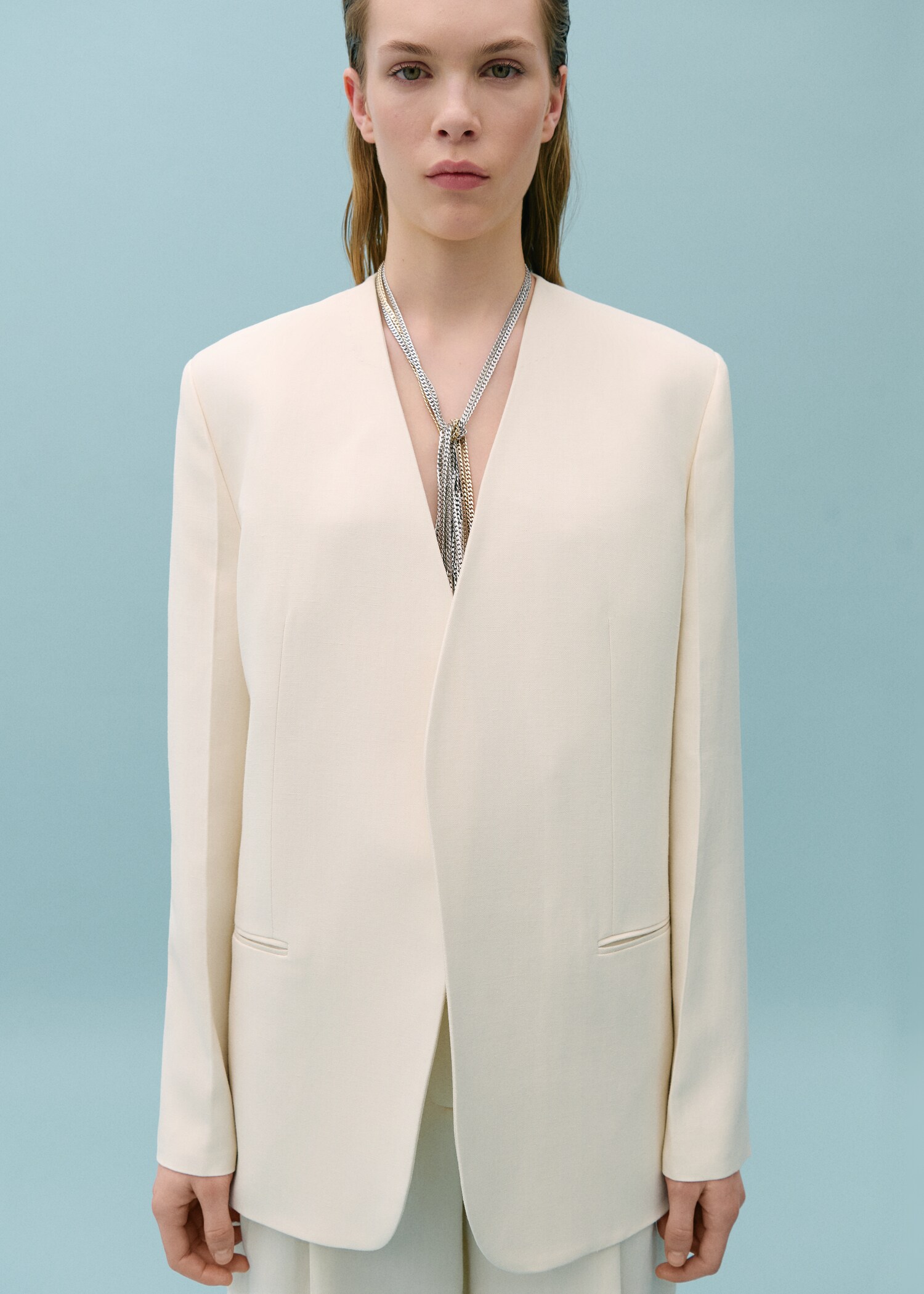 Suit jacket without lapels
