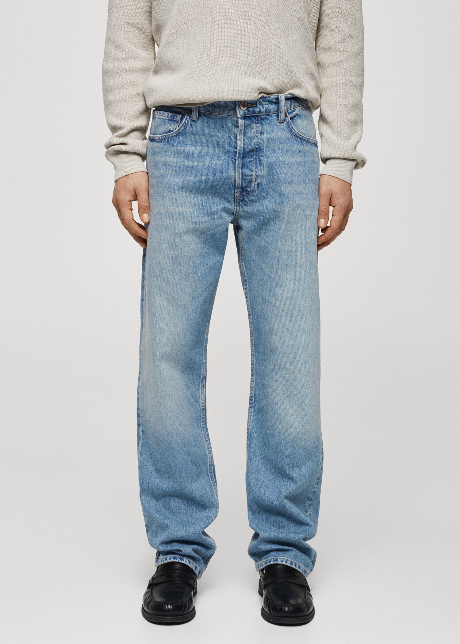 Relaxed-fit medium wash jeans