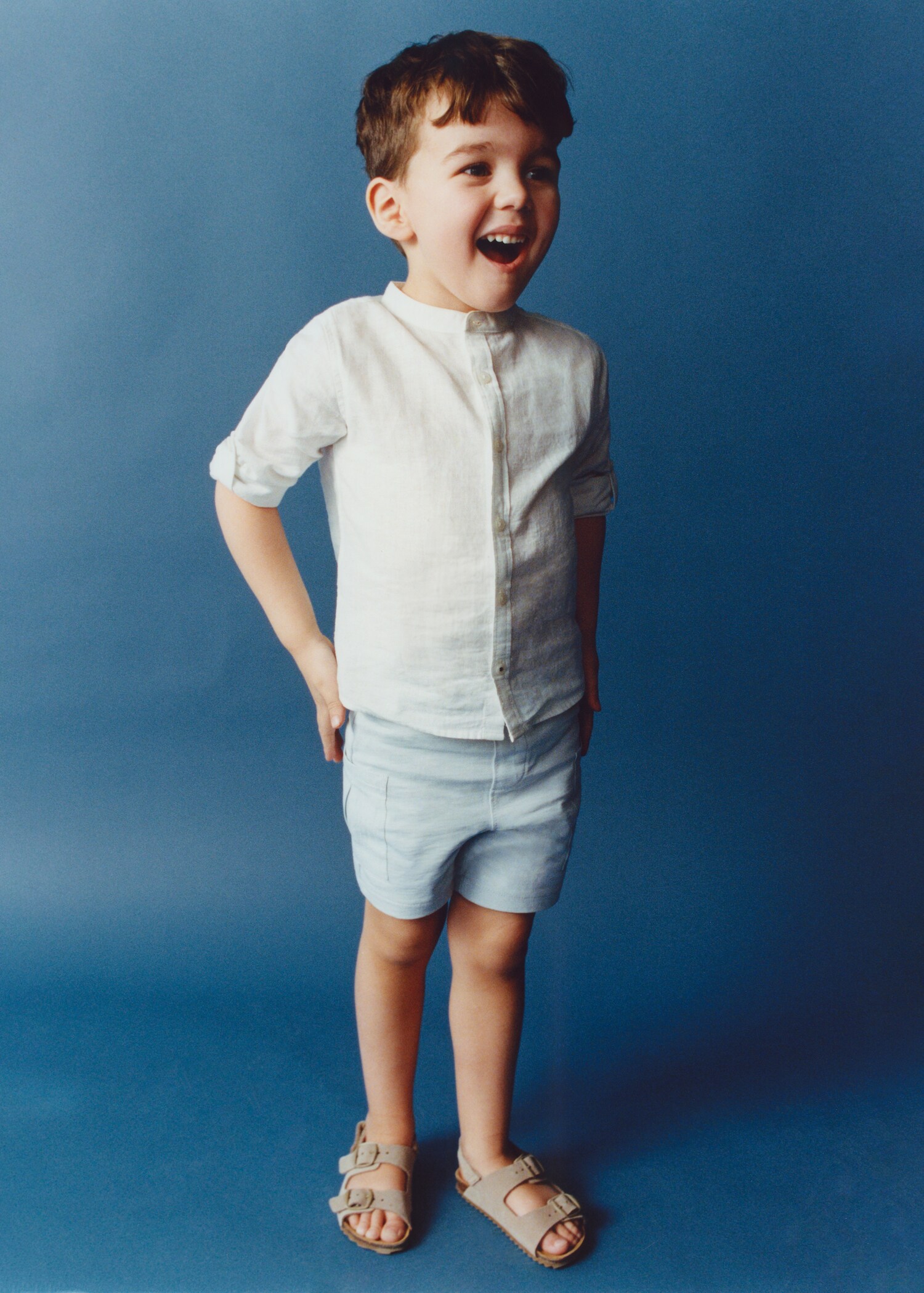 Elastic waist Bermuda shorts