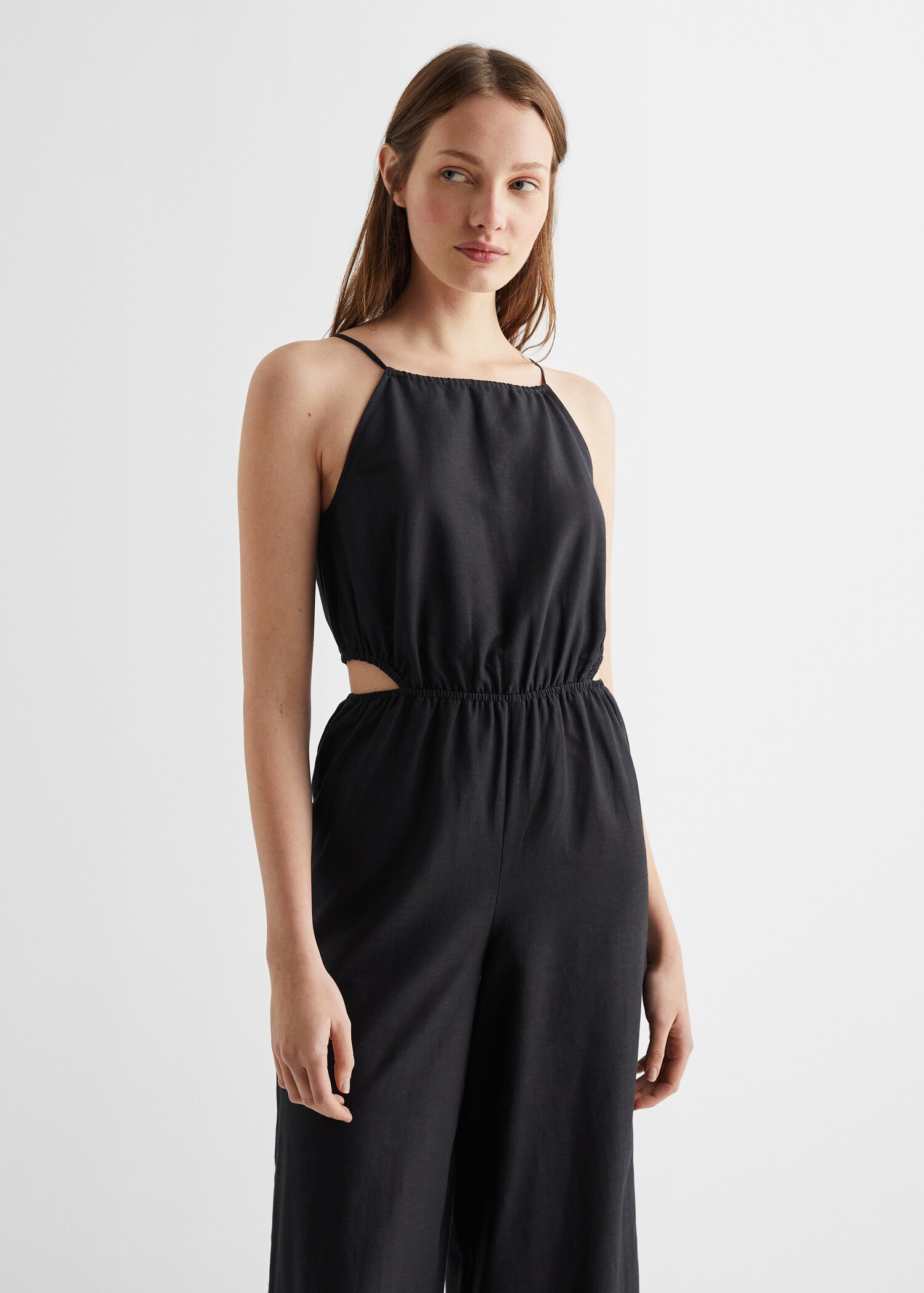 Long jumpsuit with cut-out