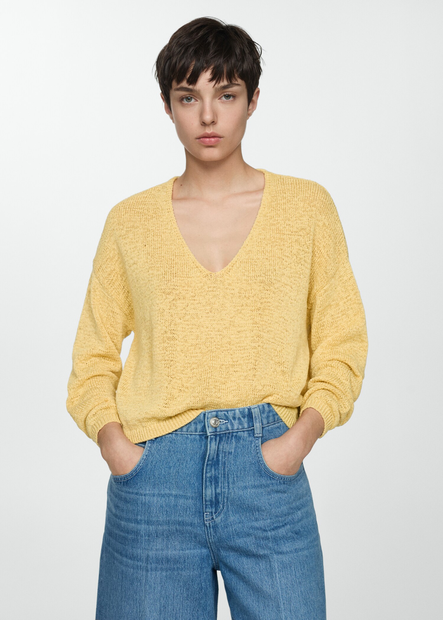 Fine-knit V-neck sweater