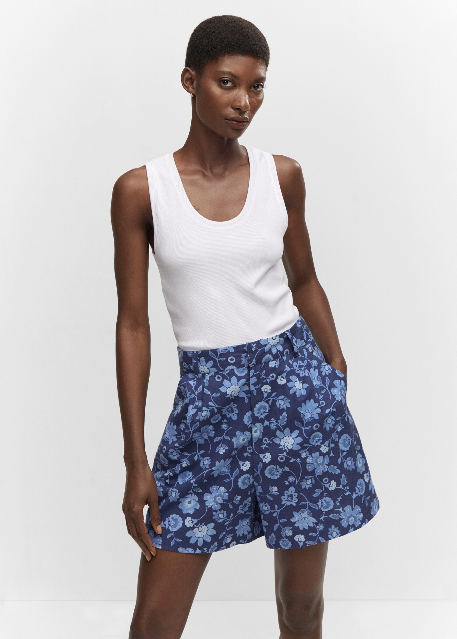 Floral-print shorts