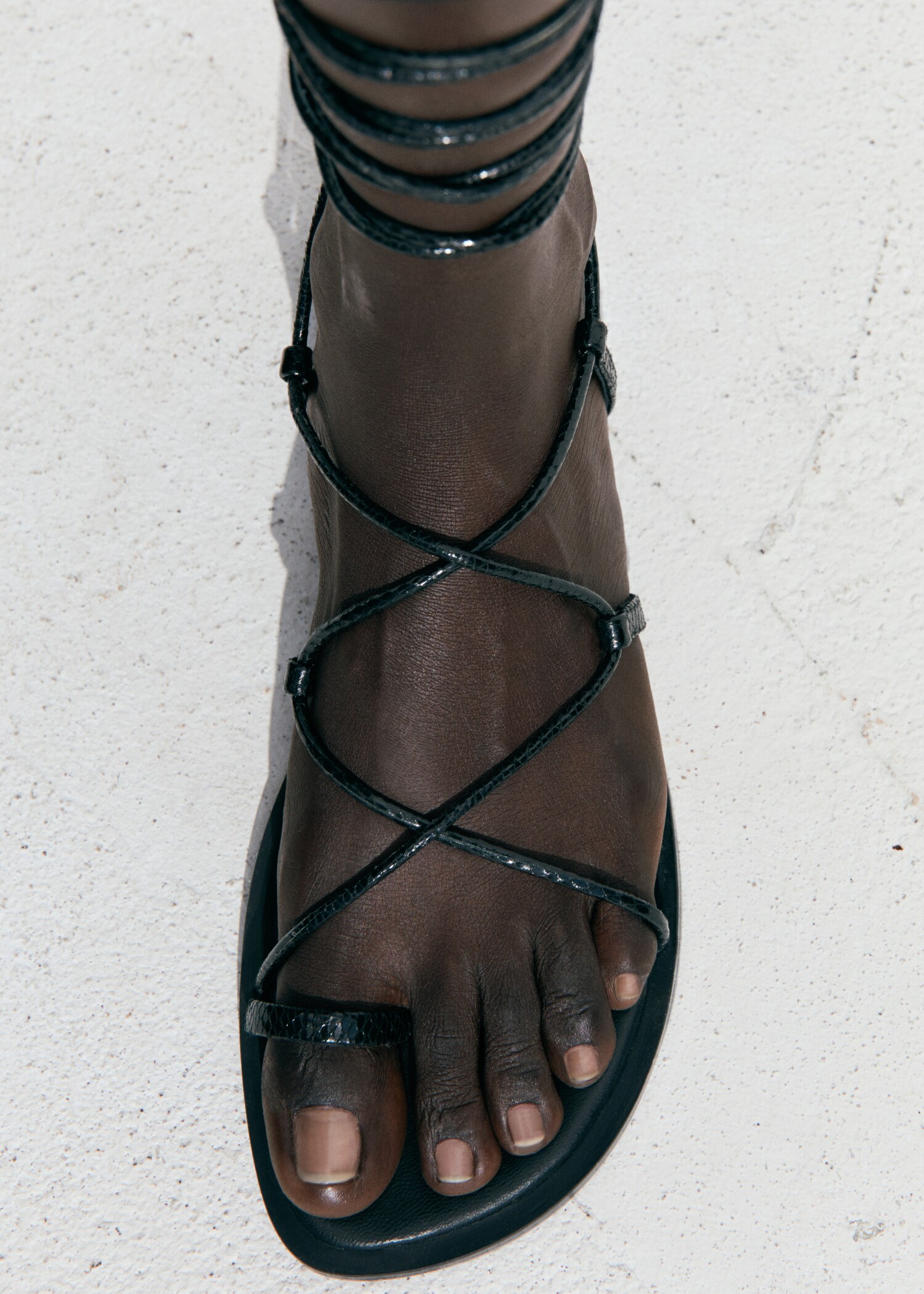 Leather straps sandals