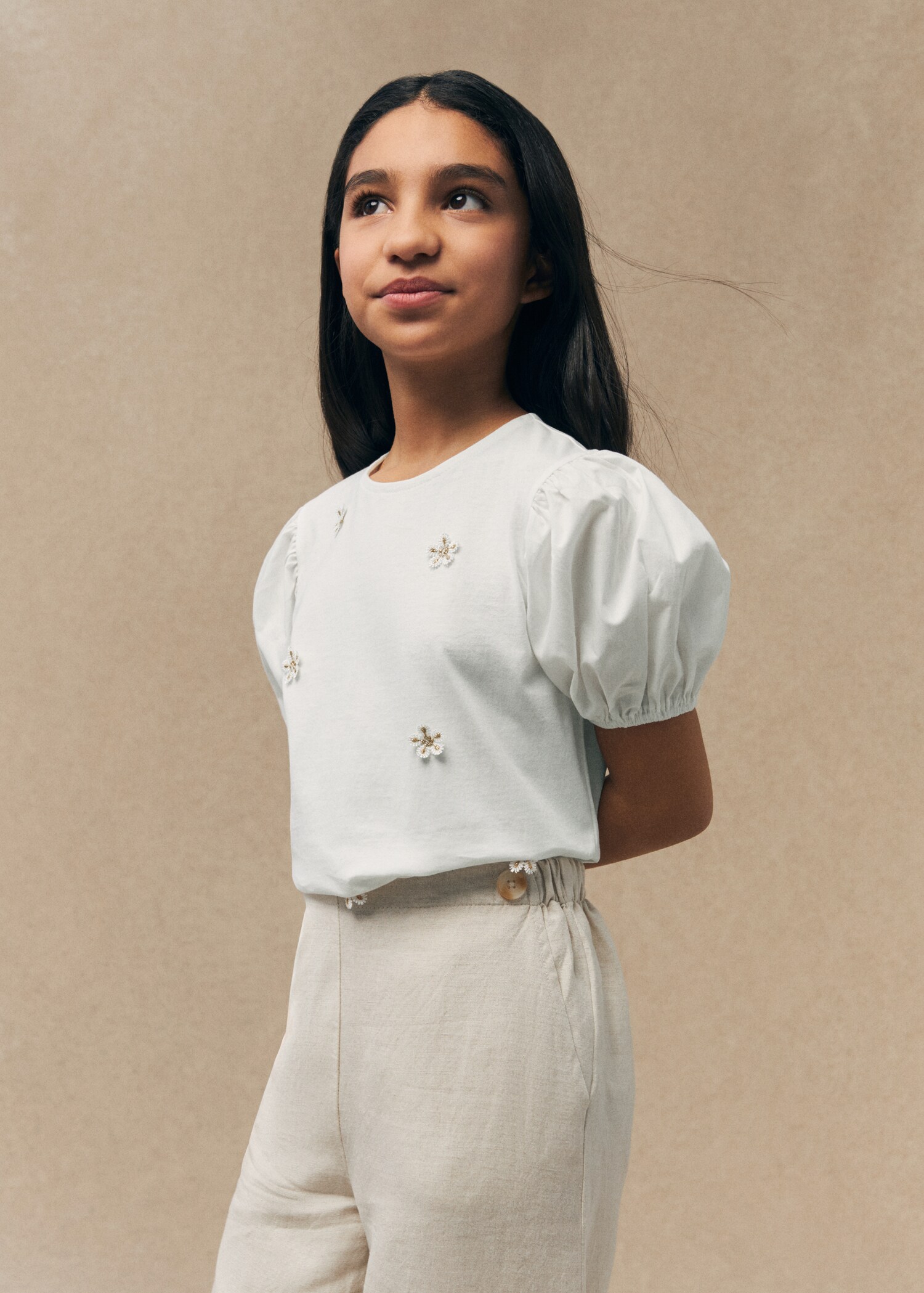 Linen pants with buttons