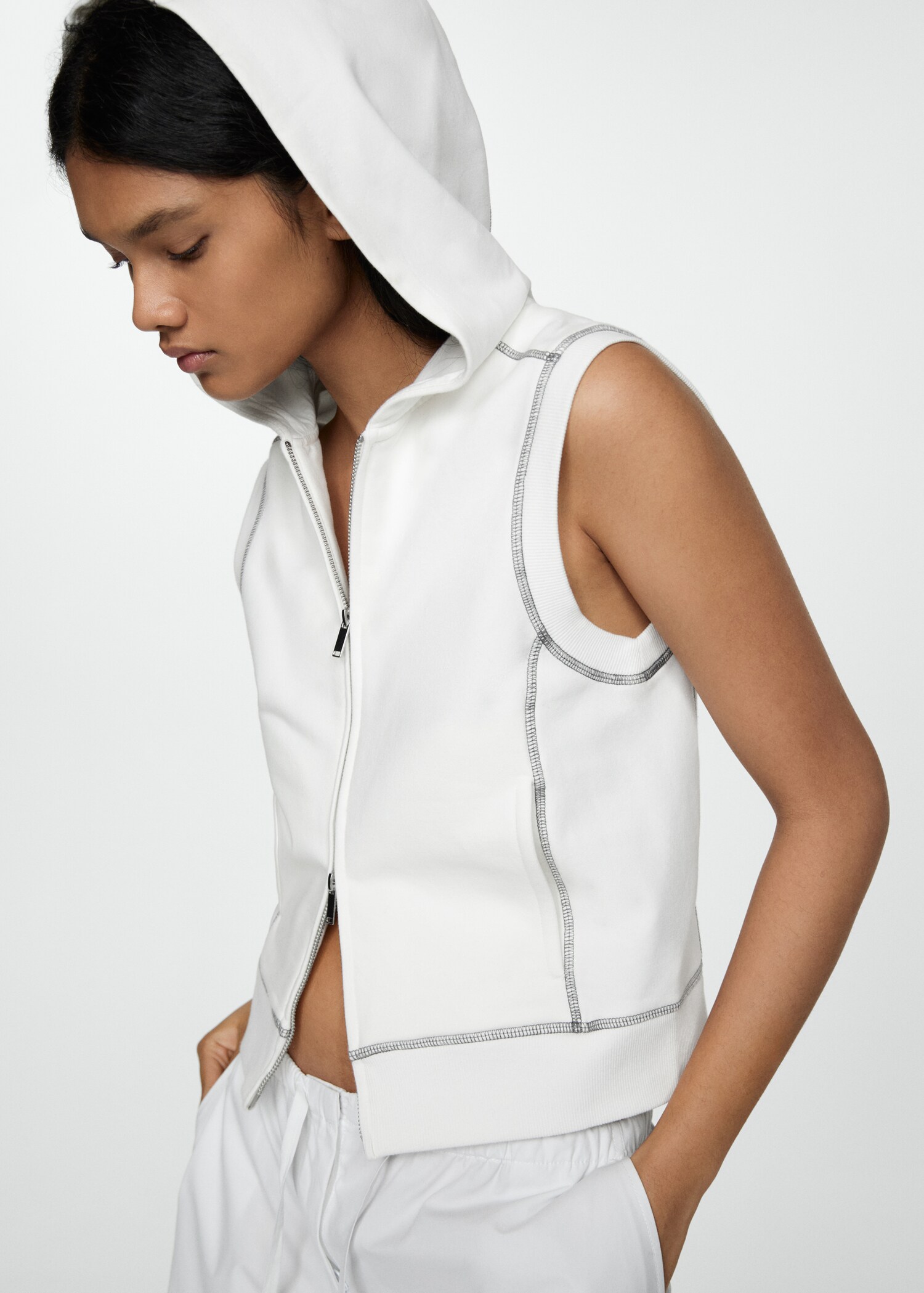Top with double-zip seams