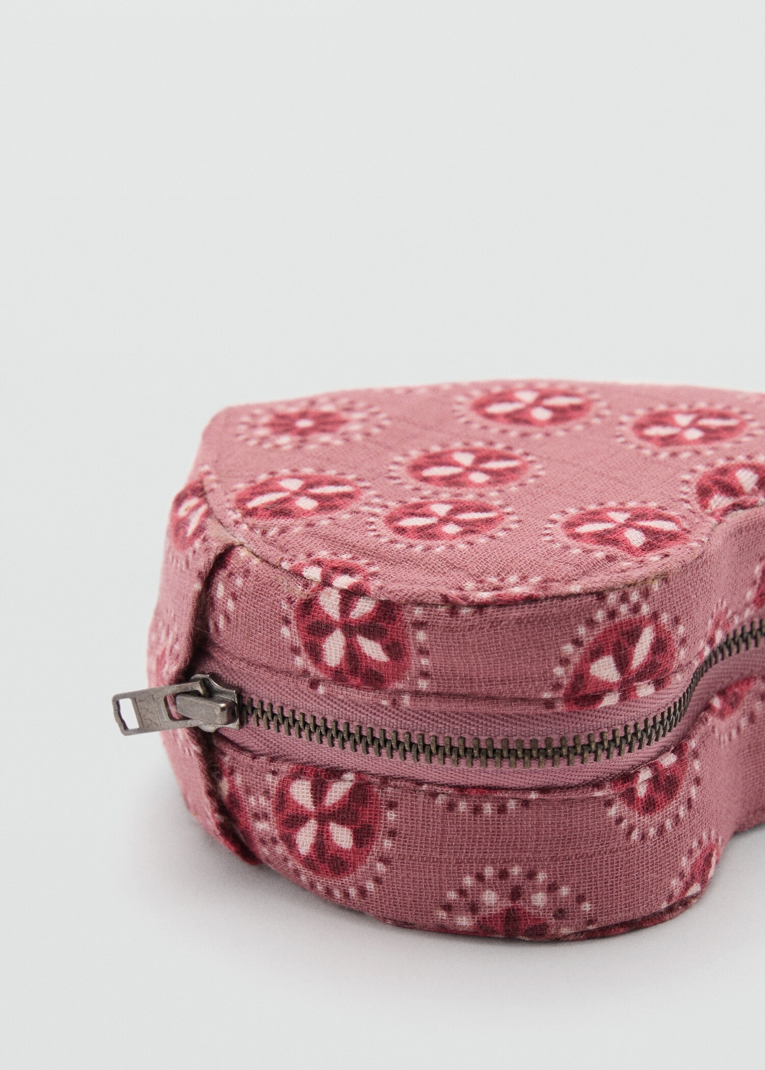 Heart jewellery box